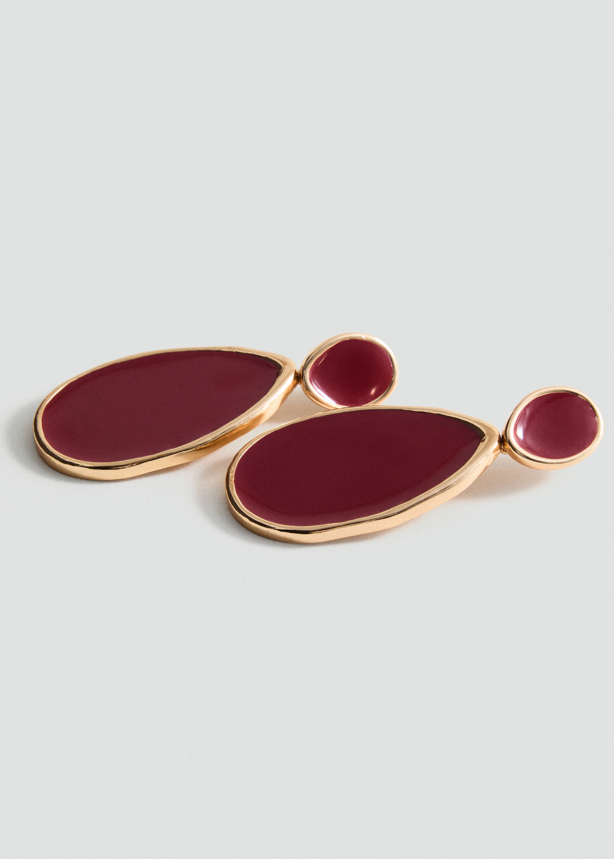 Långa örhängen pärlor - Bild av mittparti