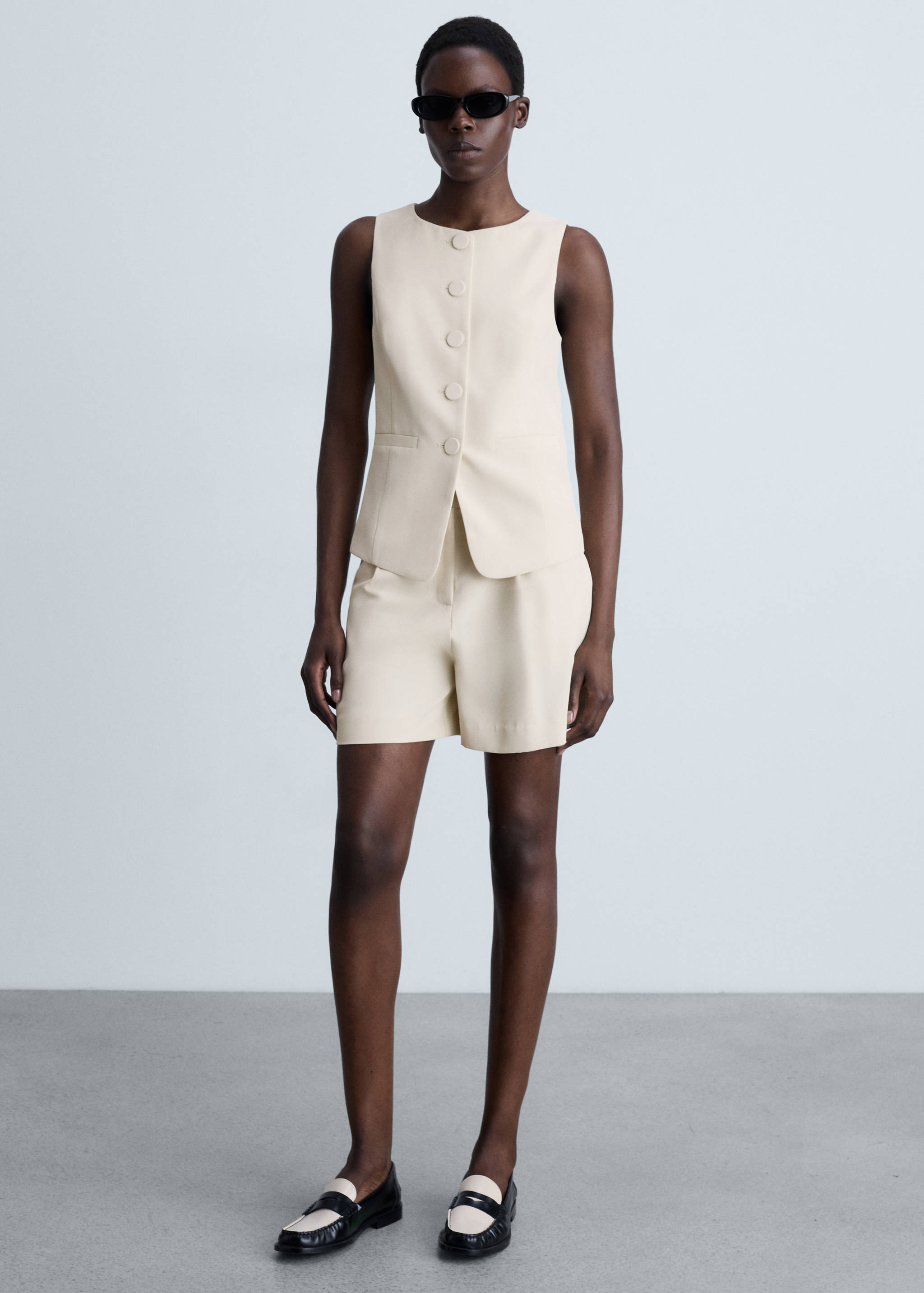 High-waisted suit shorts - General plane