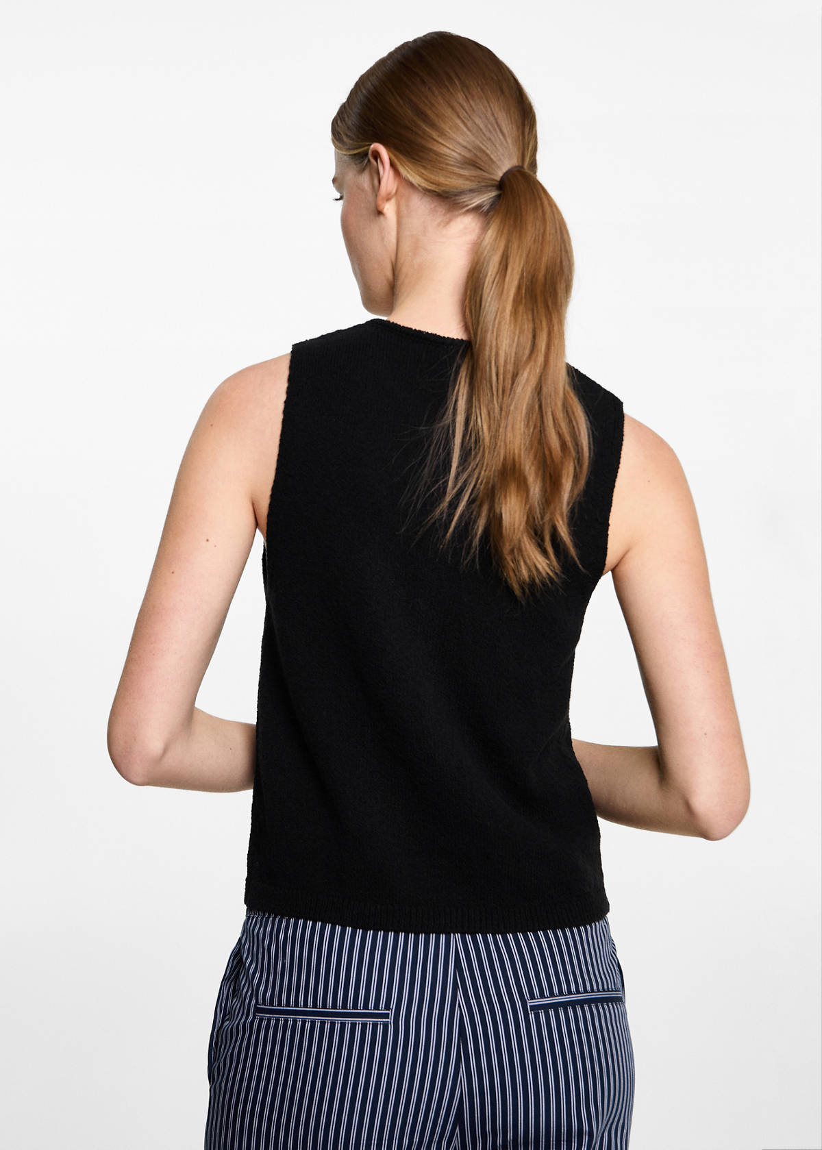 Buttoned knit top — Black