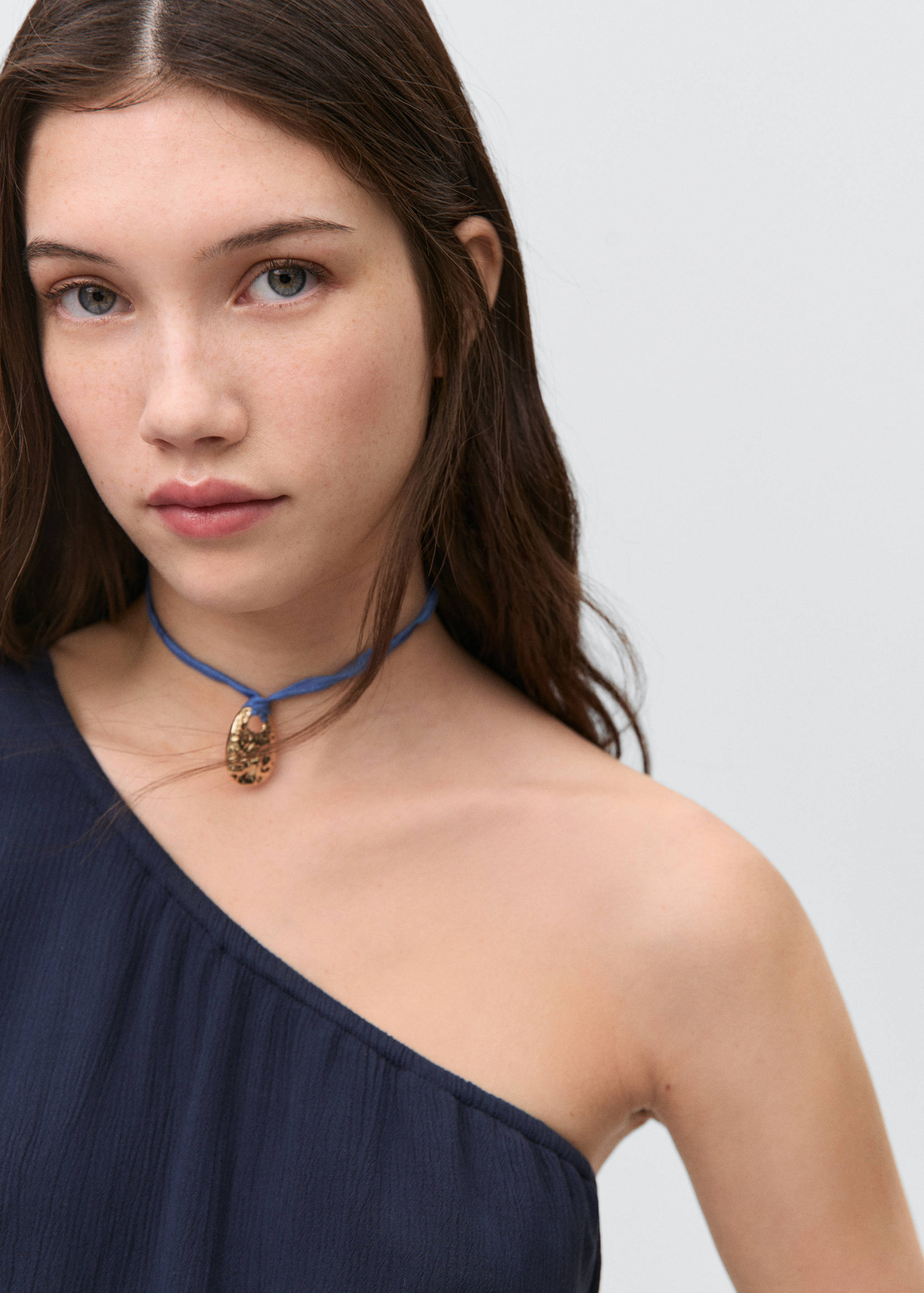 Robe asymétrique froncée - Détail de l'article 1