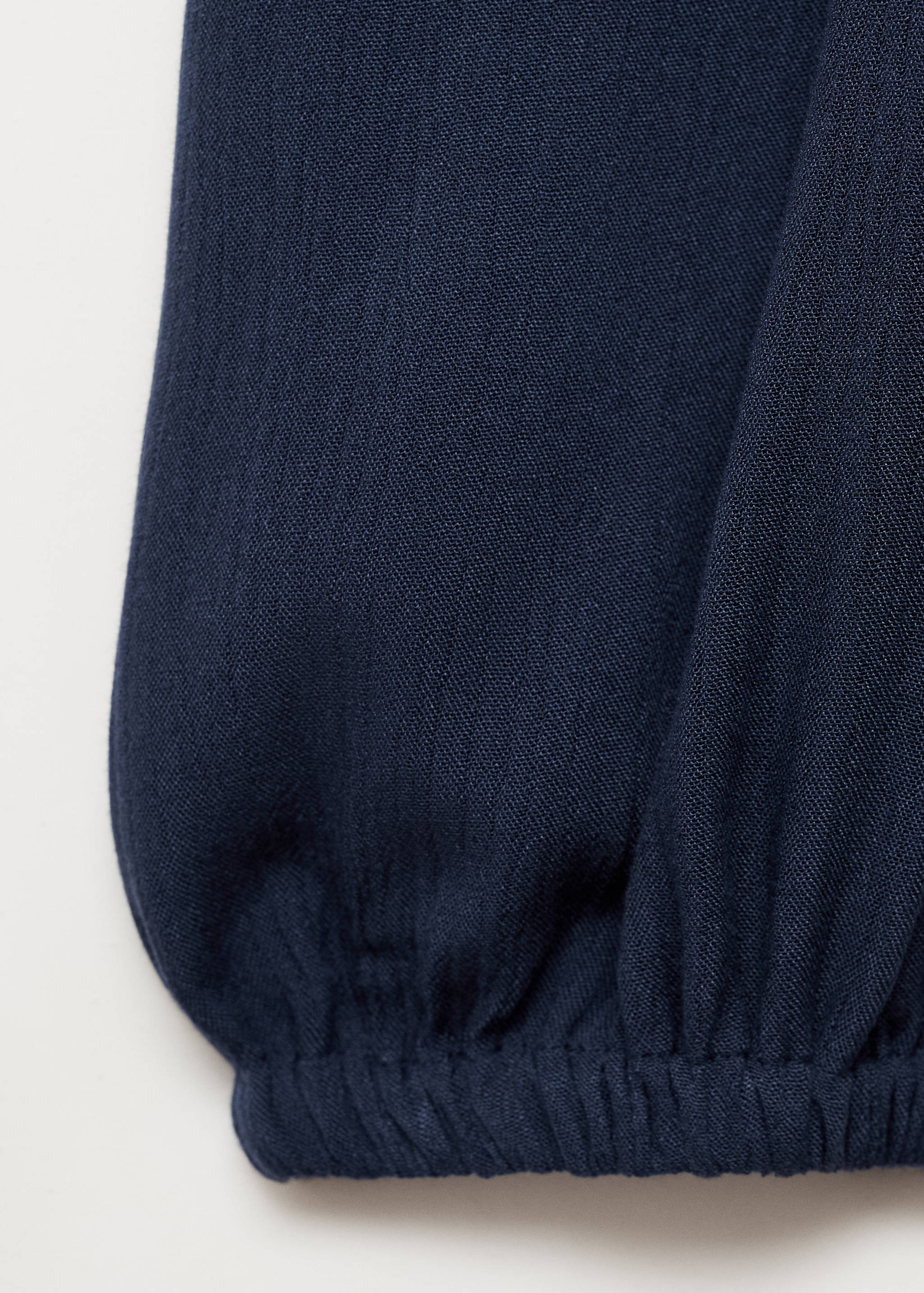 Robe asymétrique froncée - Détail de l'article 0