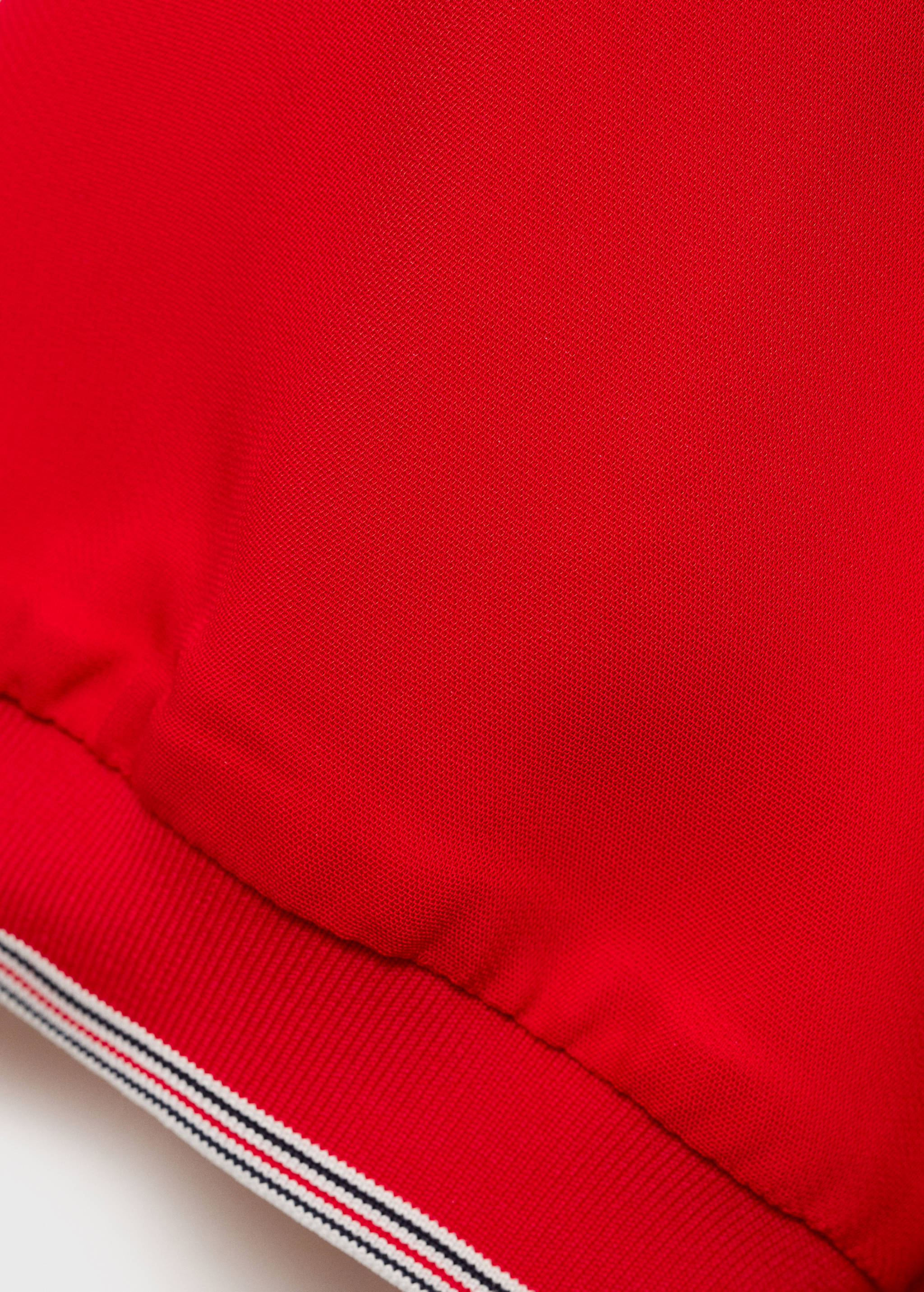 Cropped polo shirt with contrasting trim - Details of the article 0