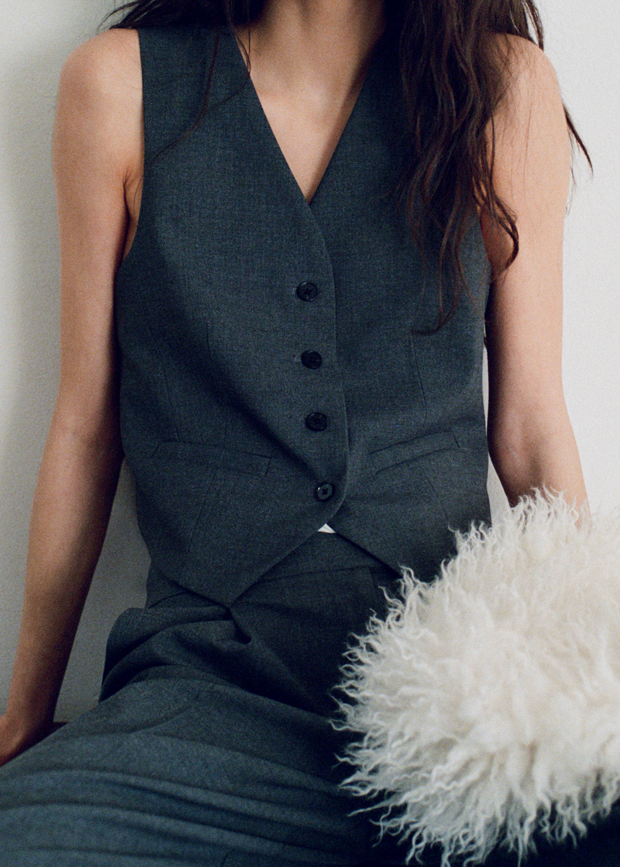 Gilet with adjustable belt - Details of the article 6