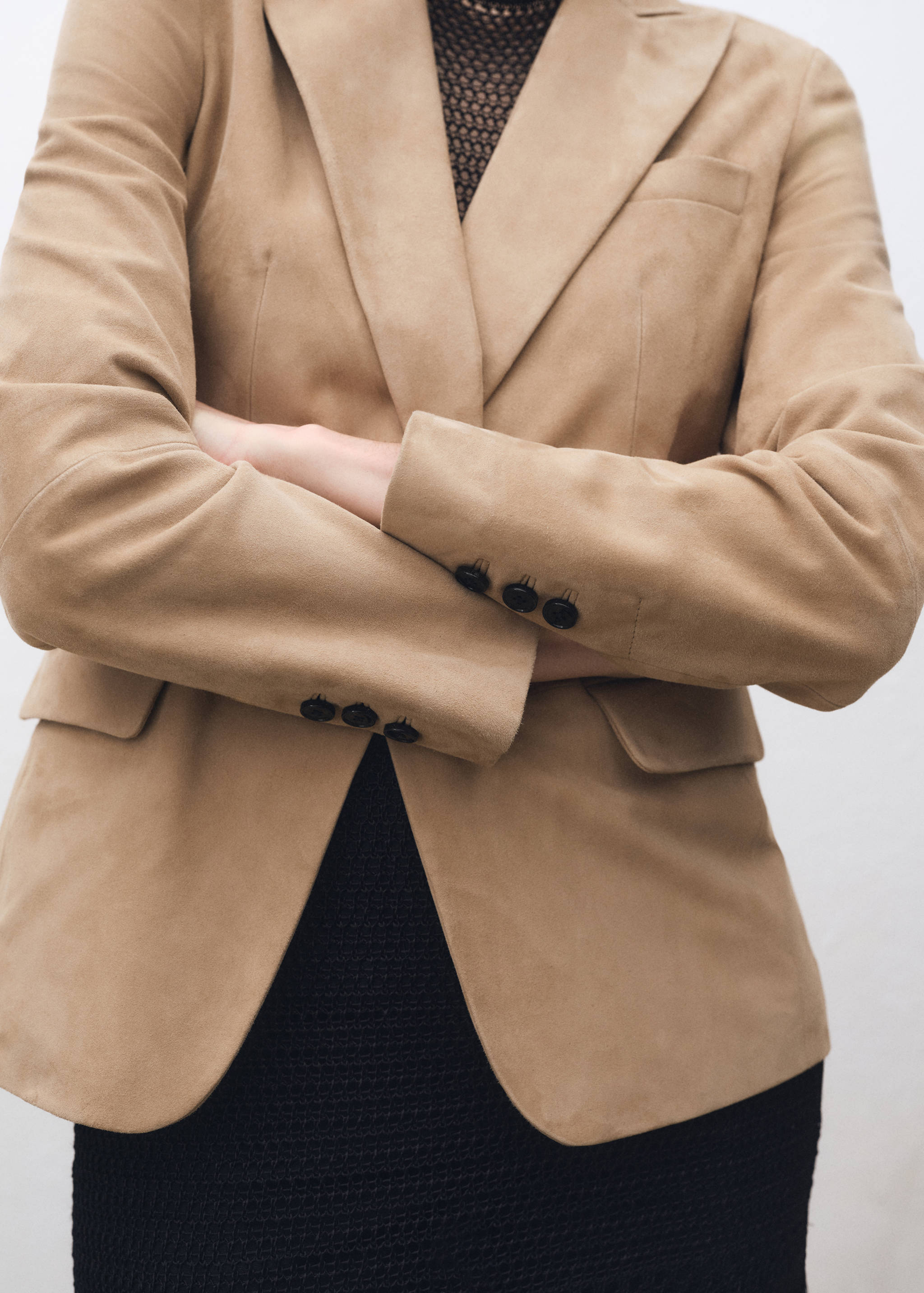 Fitted suede jacket - Details of the article 6