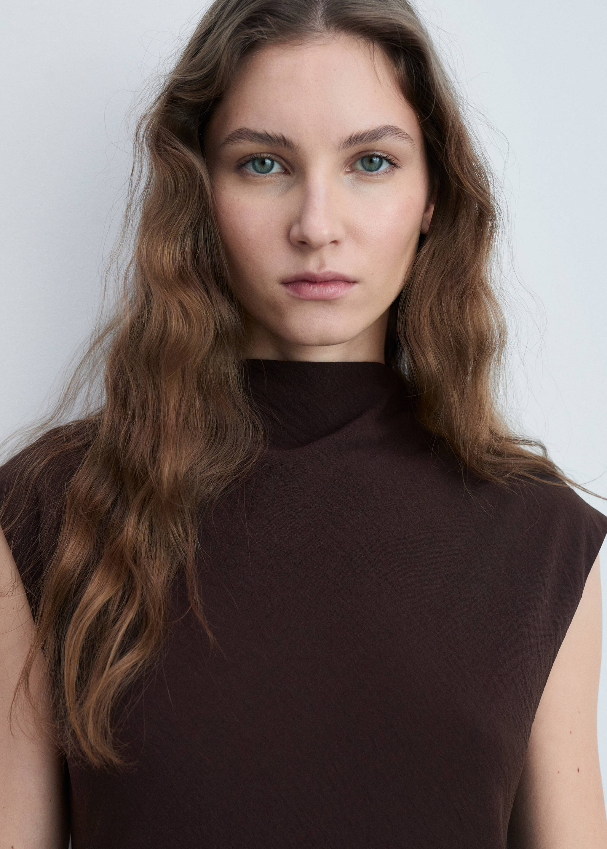 Textured asymmetrical dress - Details of the article 2