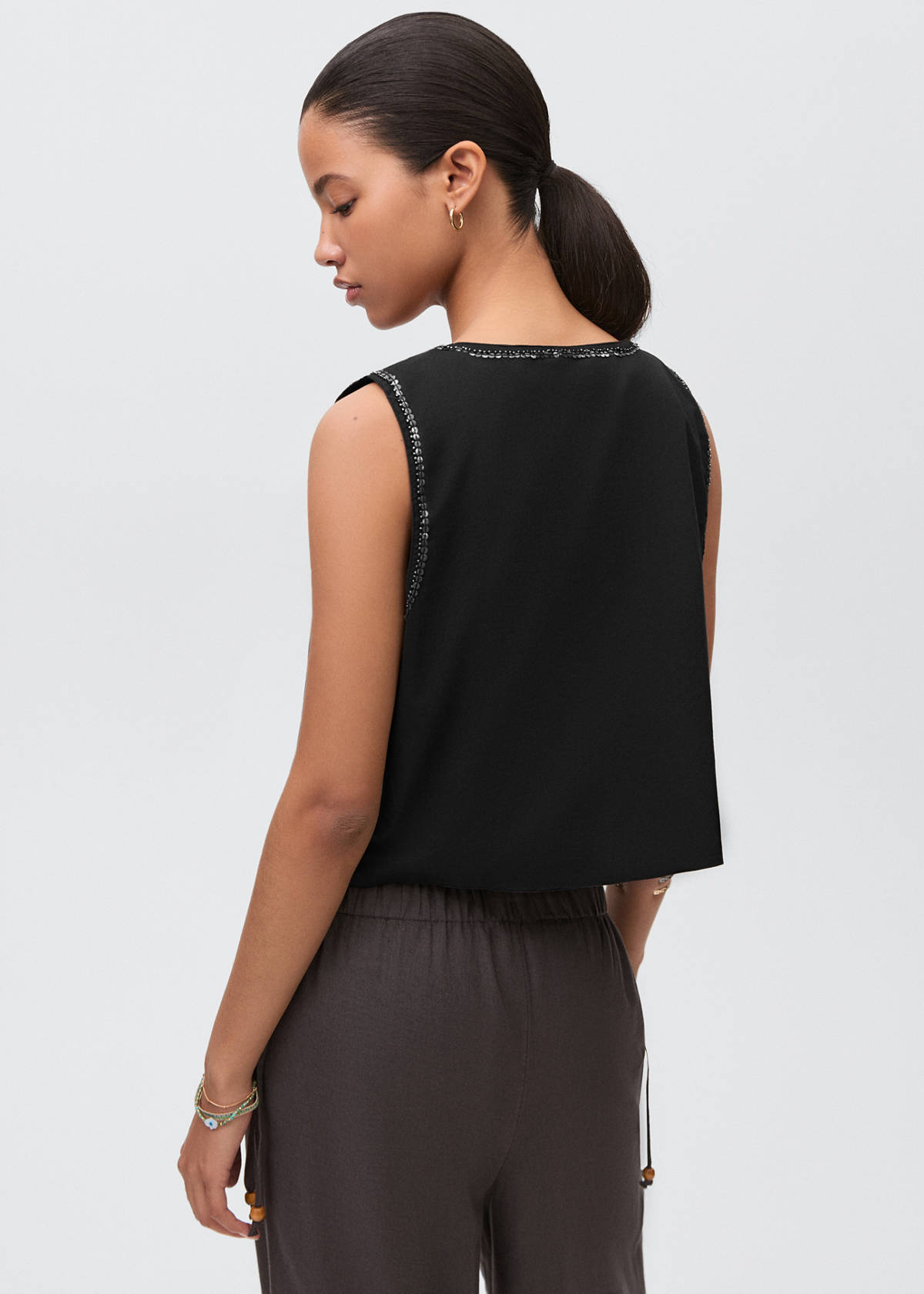 Beaded embroidered gilet — Black