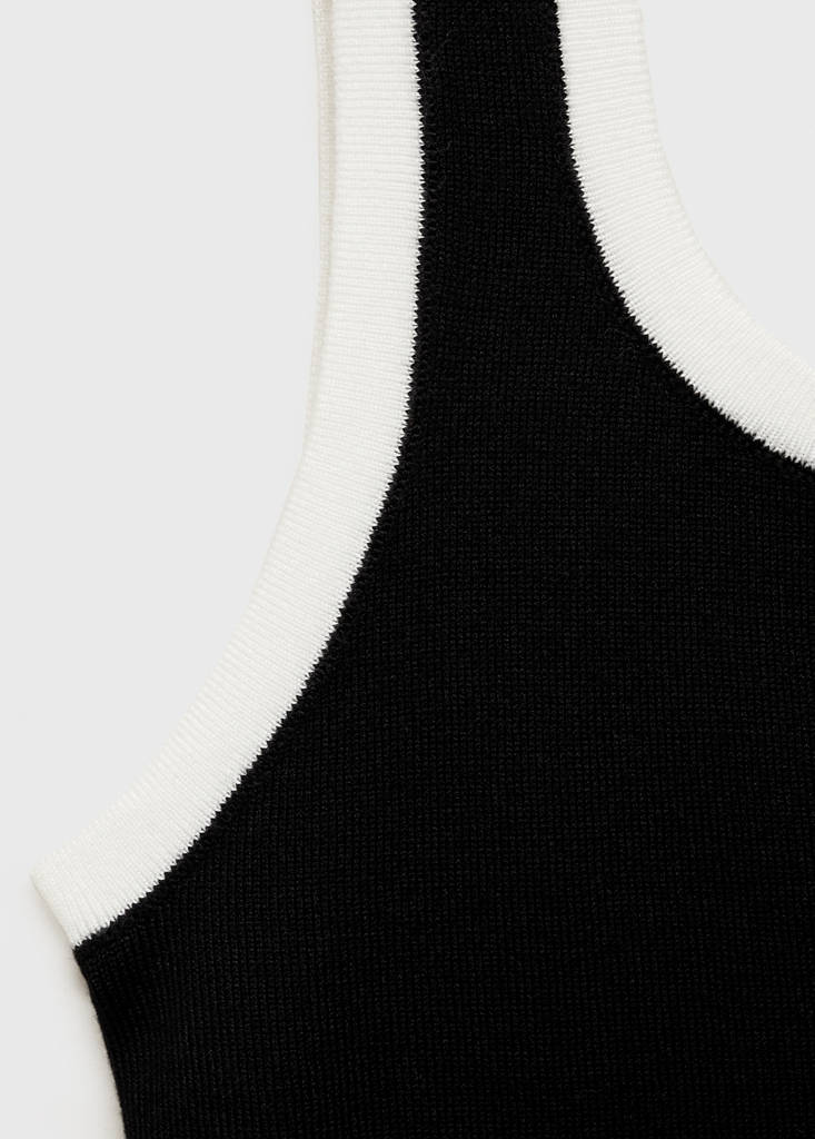 Top with contrasting finishes — Black