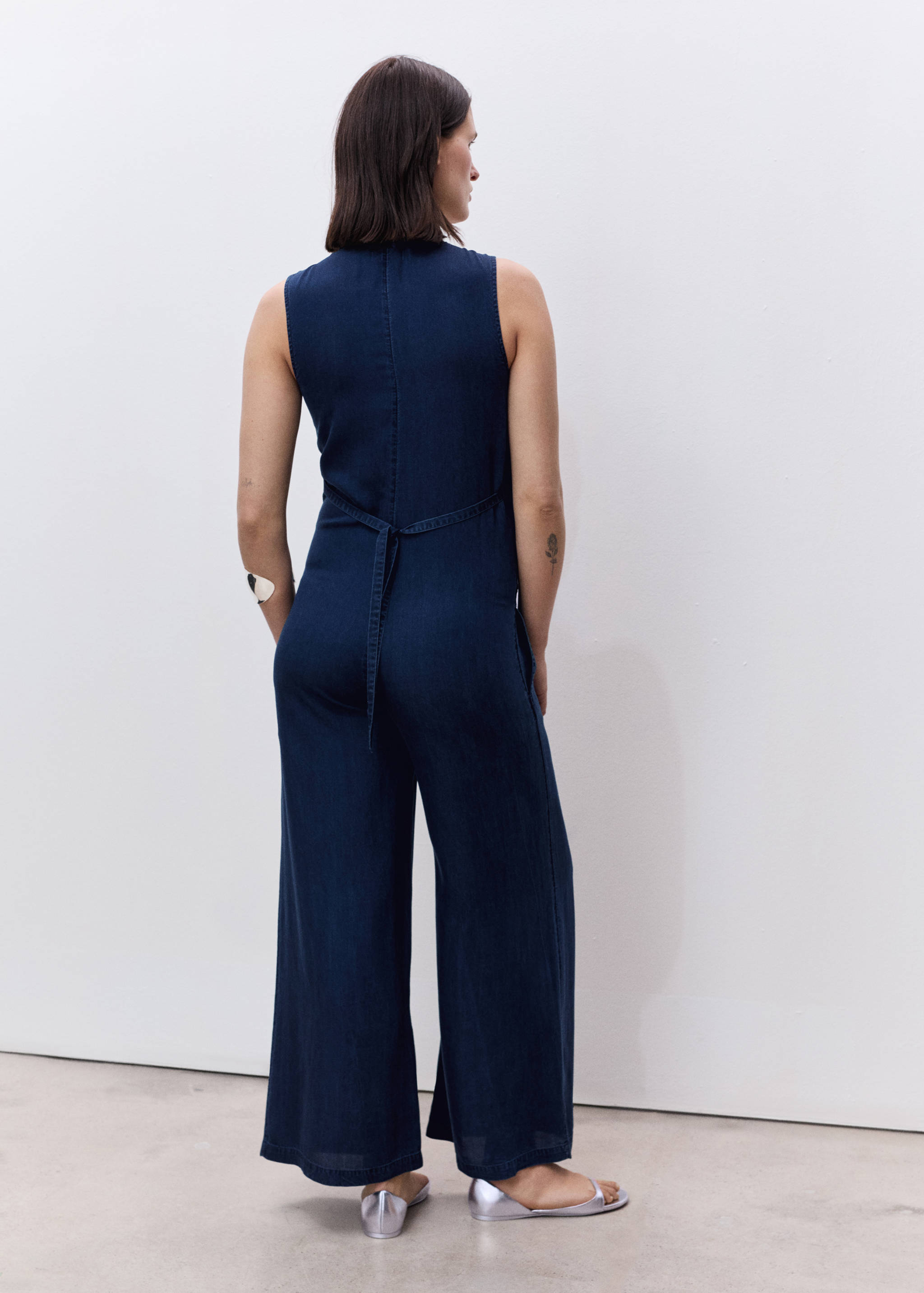 Lyocell maternity jumpsuit - Reverse of the article