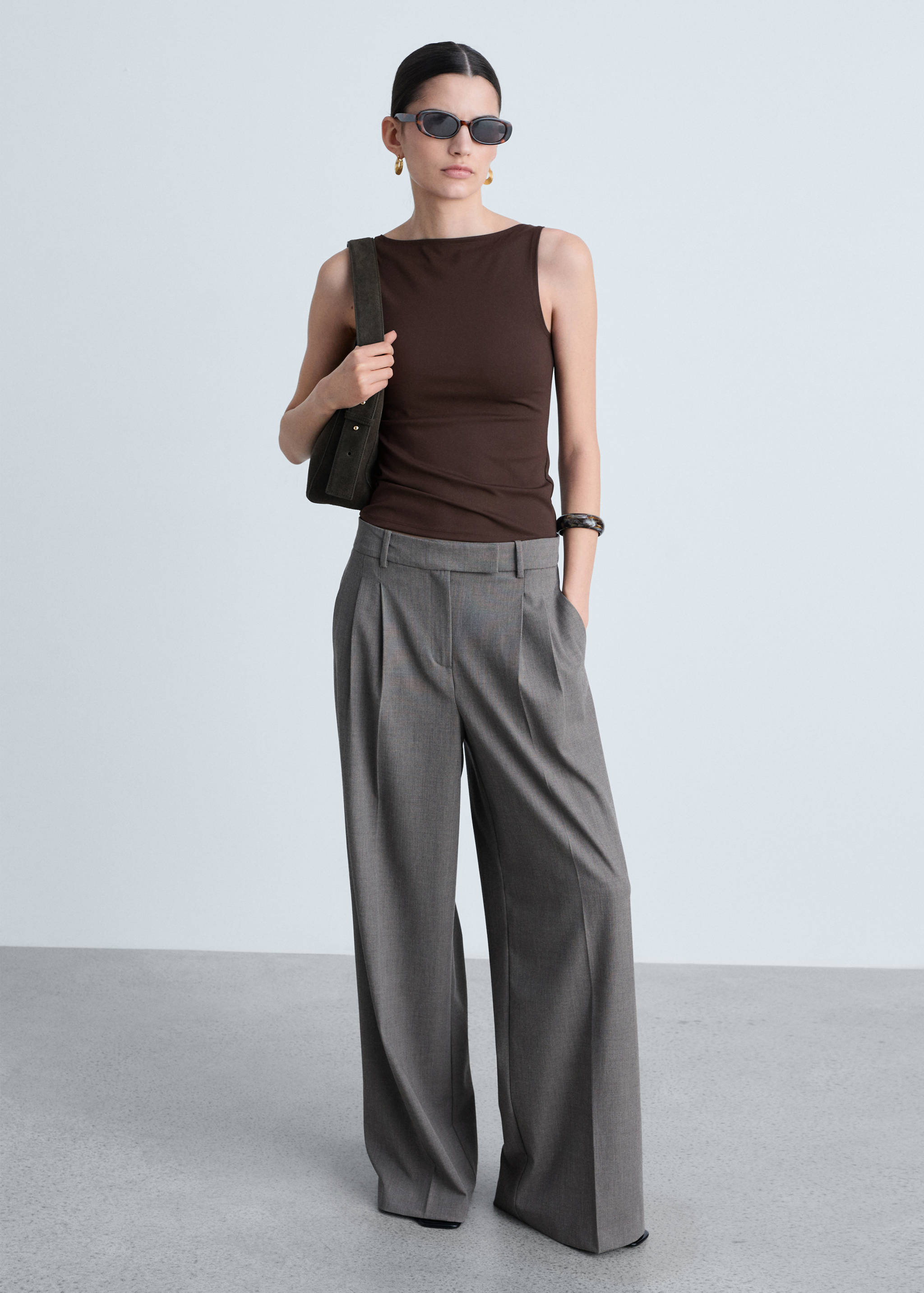 Boat neck strapless top - General plane