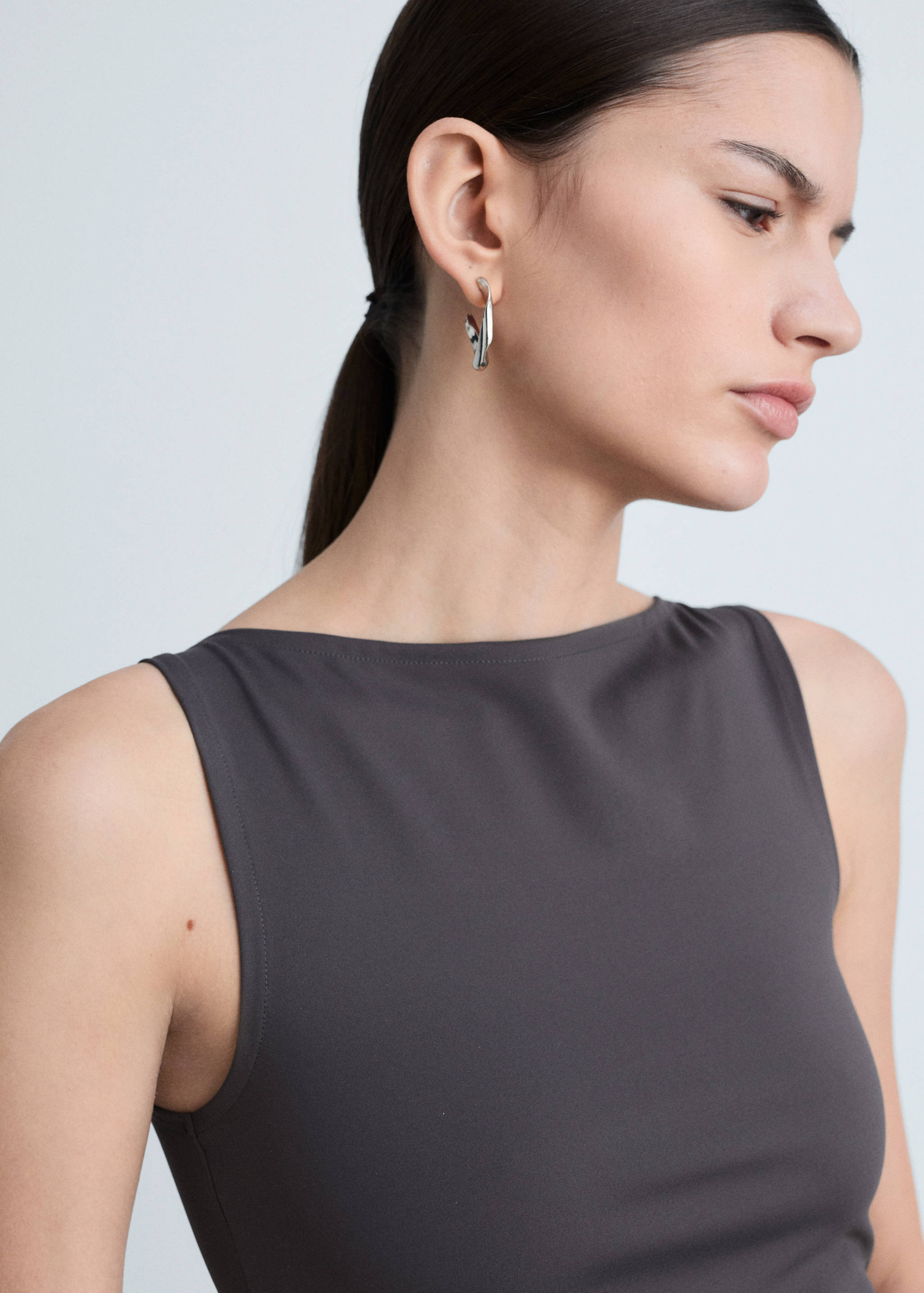 Boat neck strapless top - Details of the article 1