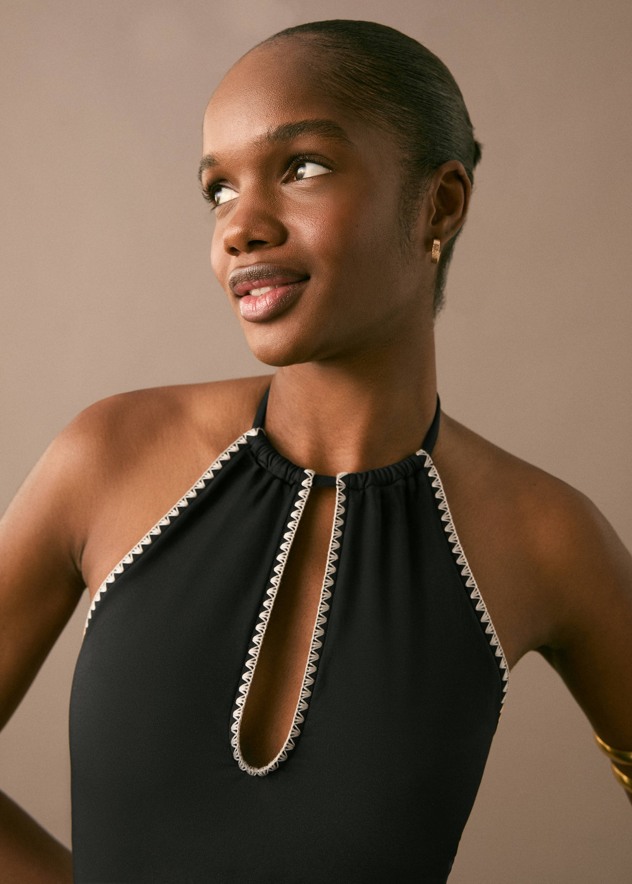 Fato de banho com gola halter - Pormenor do artigo 1