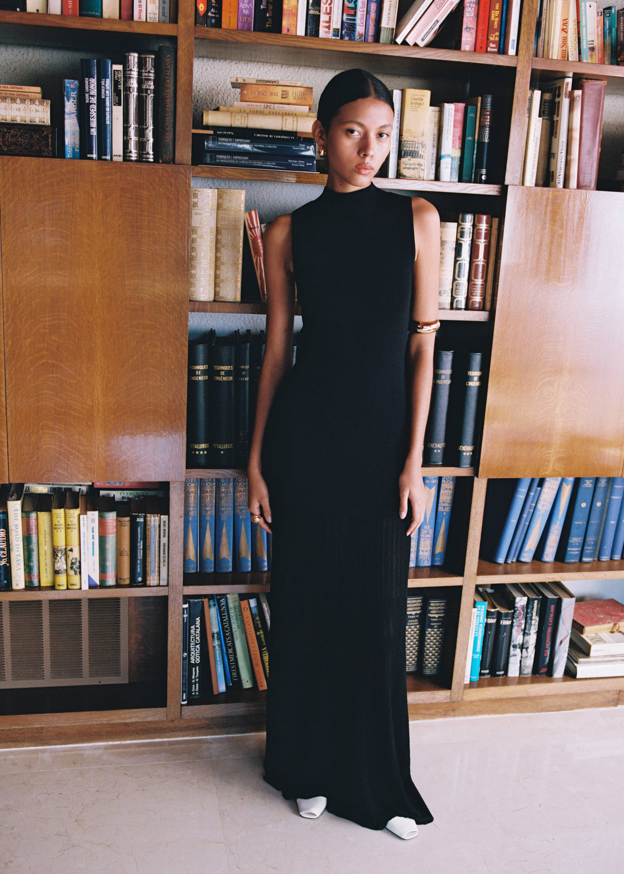 Knitted dress with semi-transparent skirt - Details of the article 6