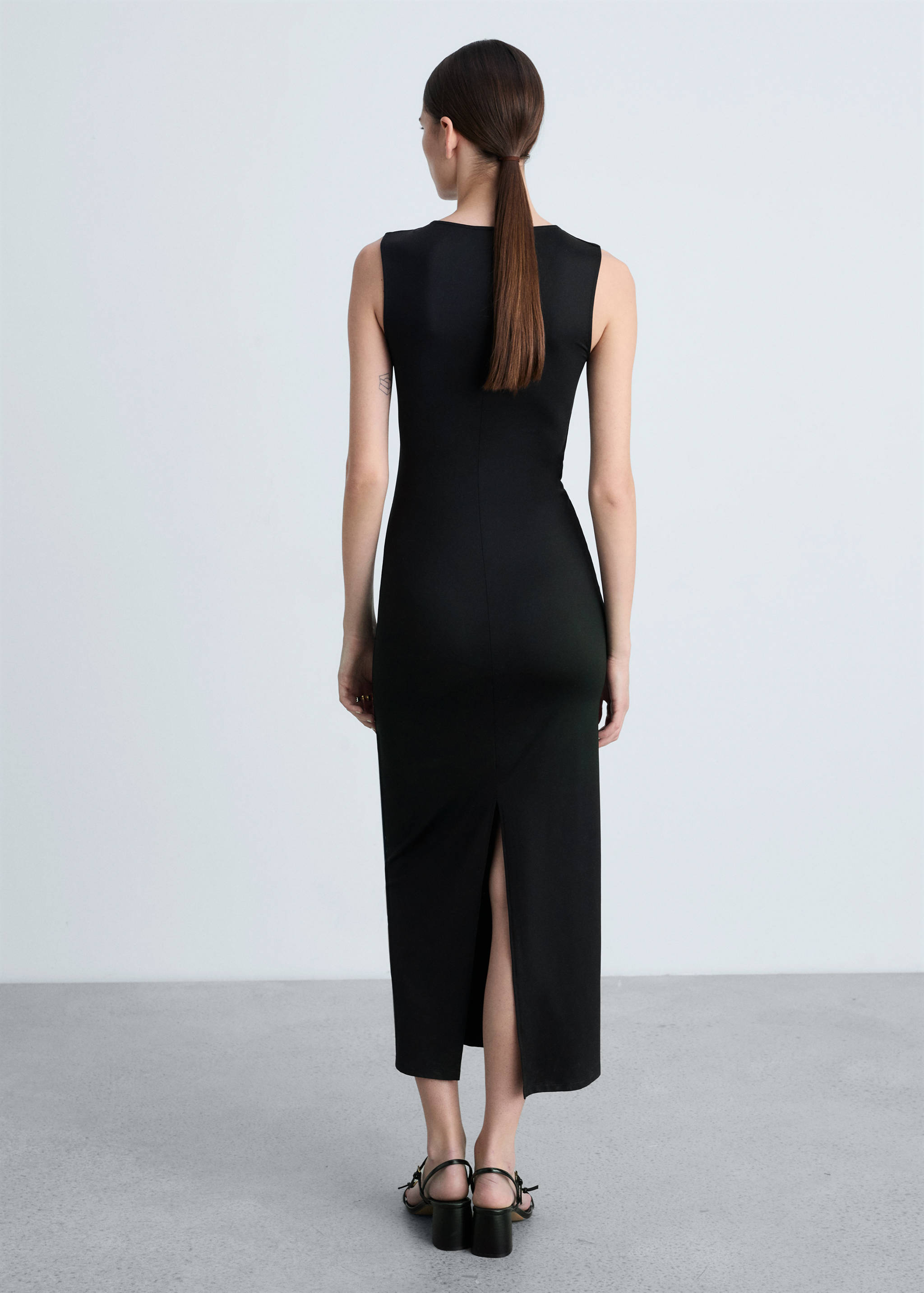 Robe longue ouverture arrière - Verso de l’article