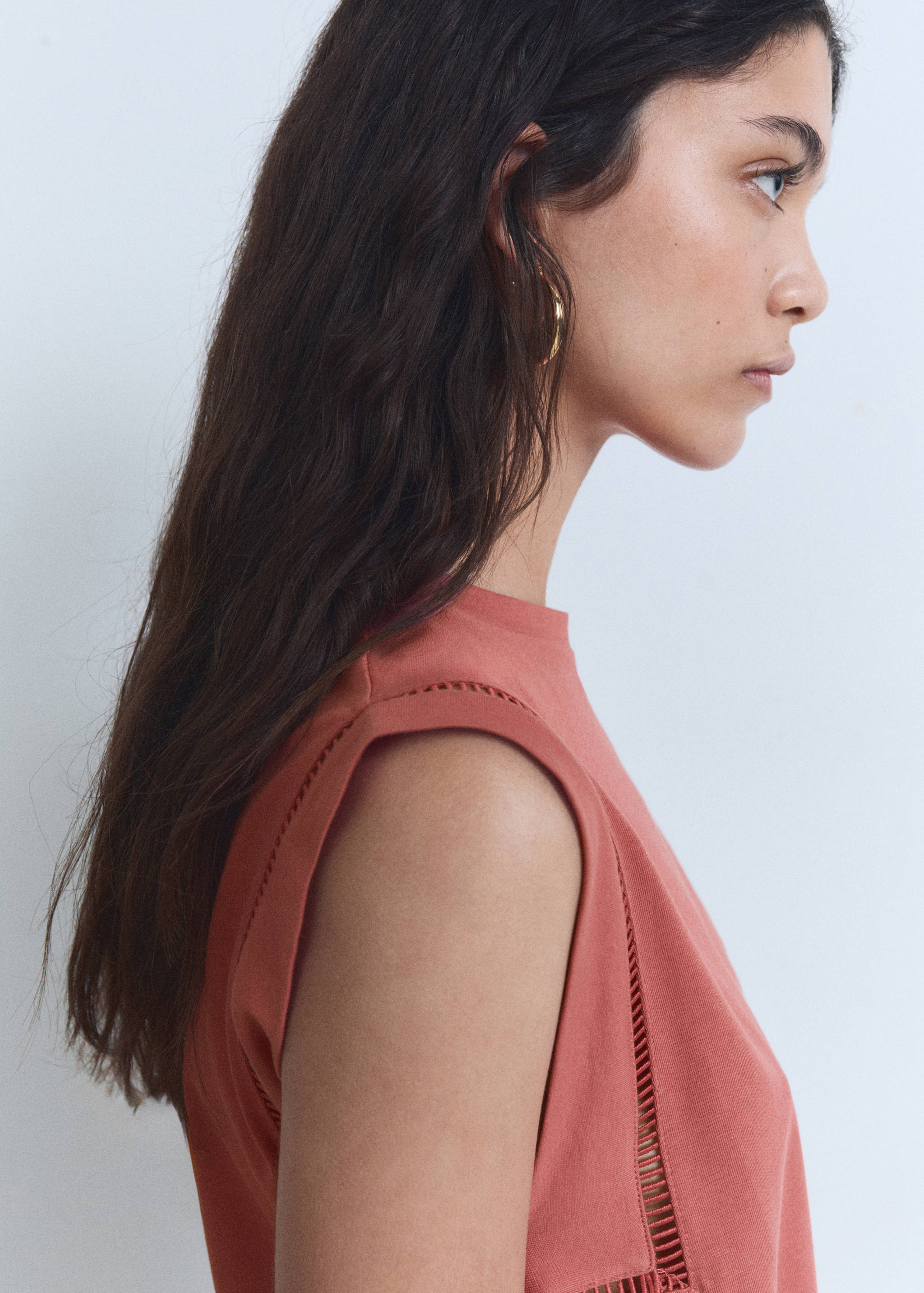 Cotton t-shirt with lace trim - Details of the article 1