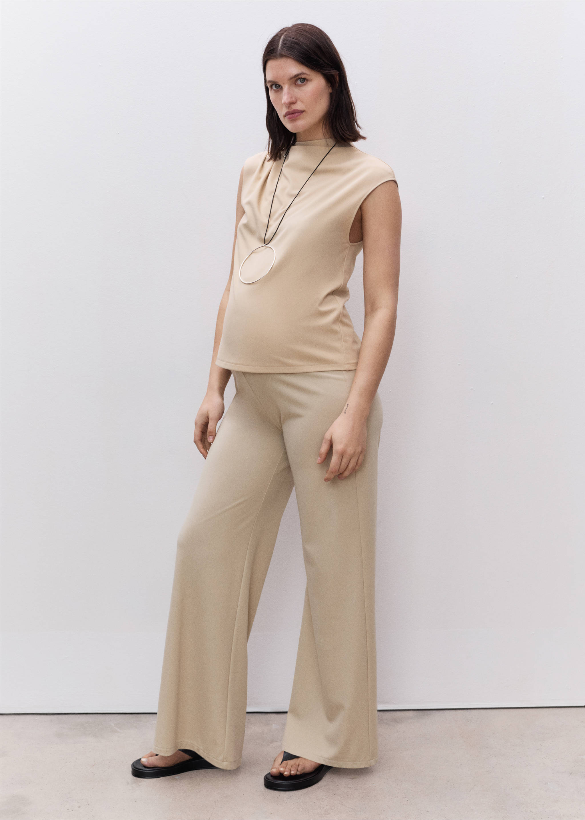 Pantalón wide leg premamá - Plano general, Arena. Ref: 87085759-00.