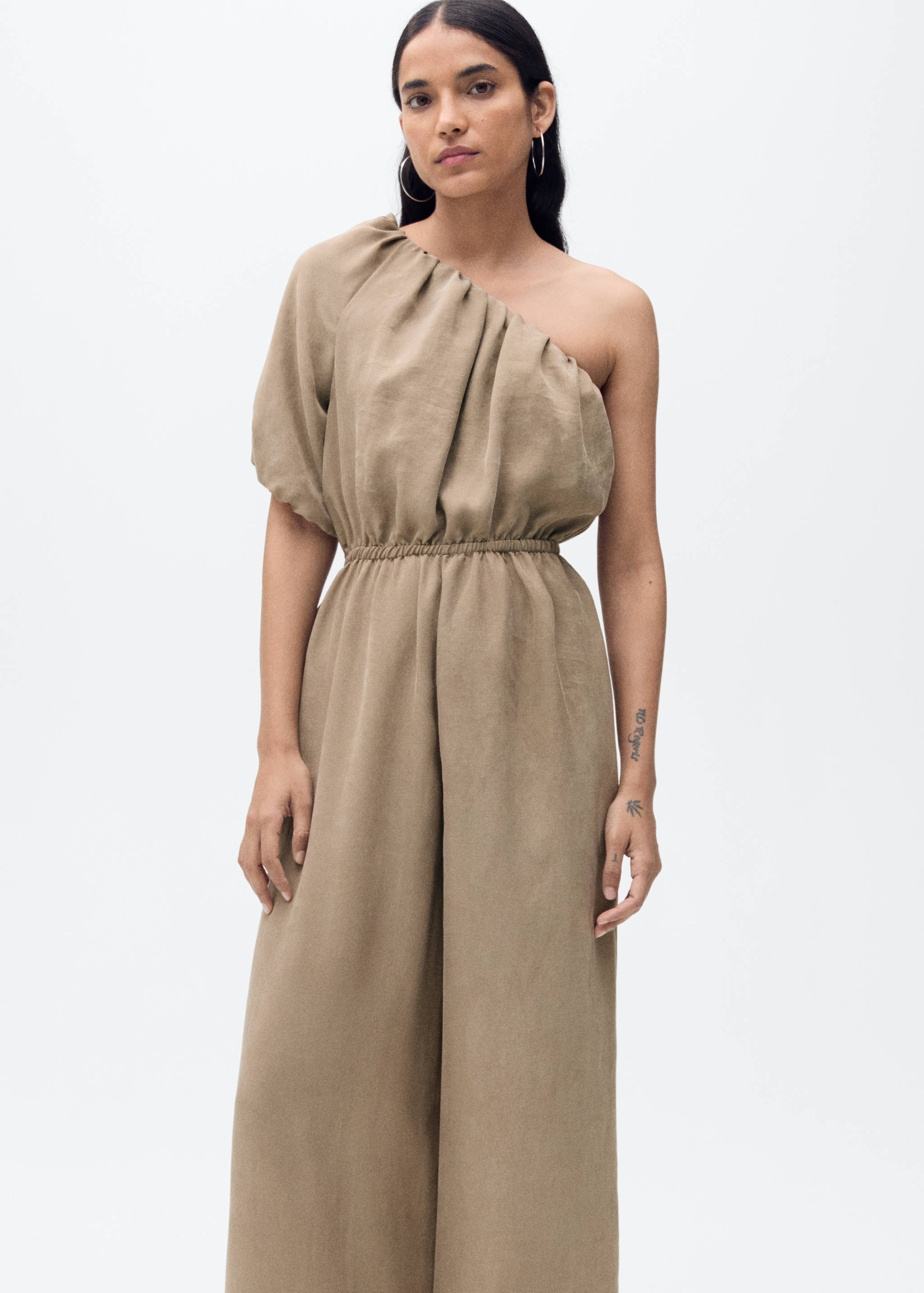 Long jumpsuit with asymmetrical gathered collar - Medium plane