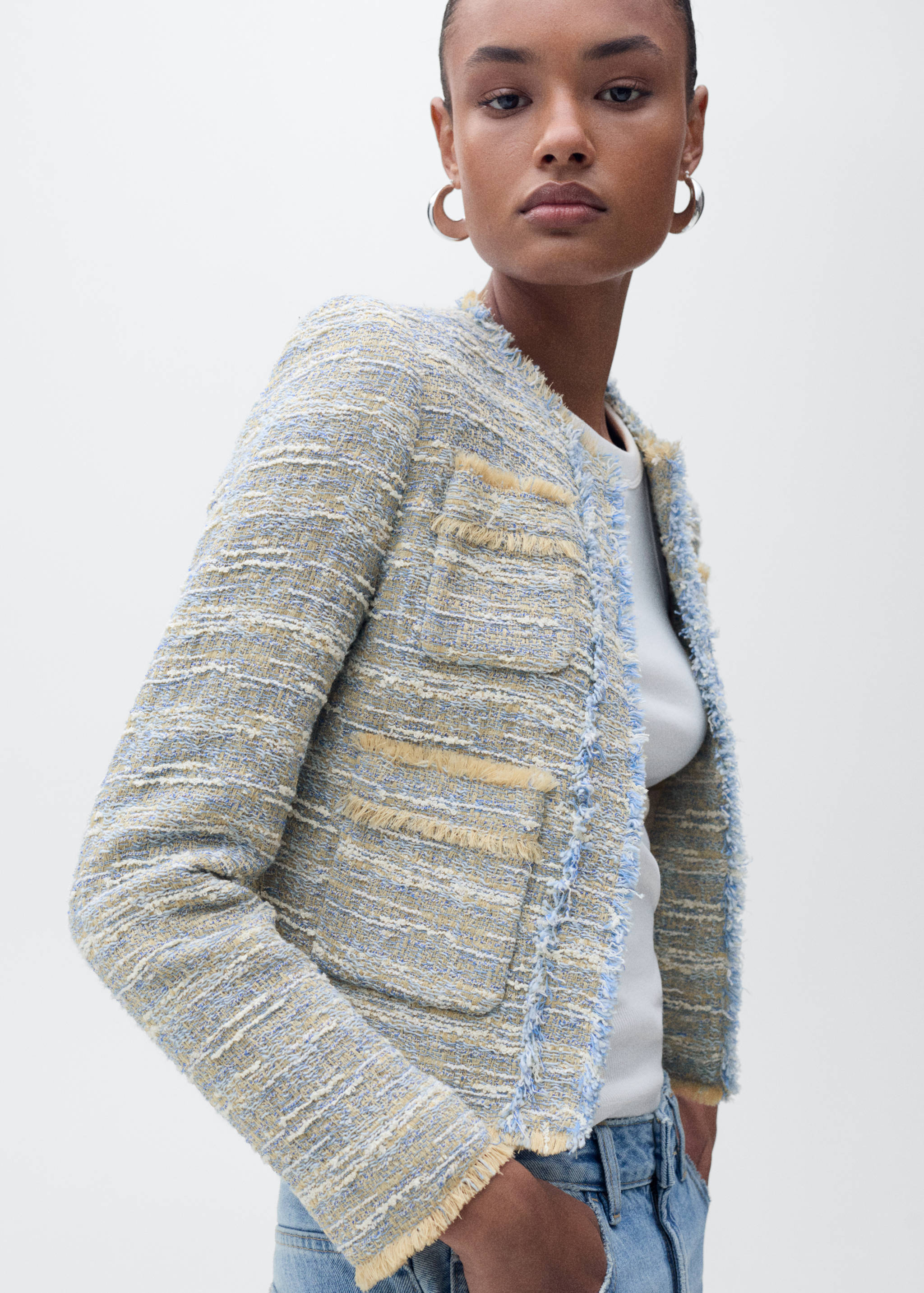 Tweed jacket with frayed ends - Details of the article 1