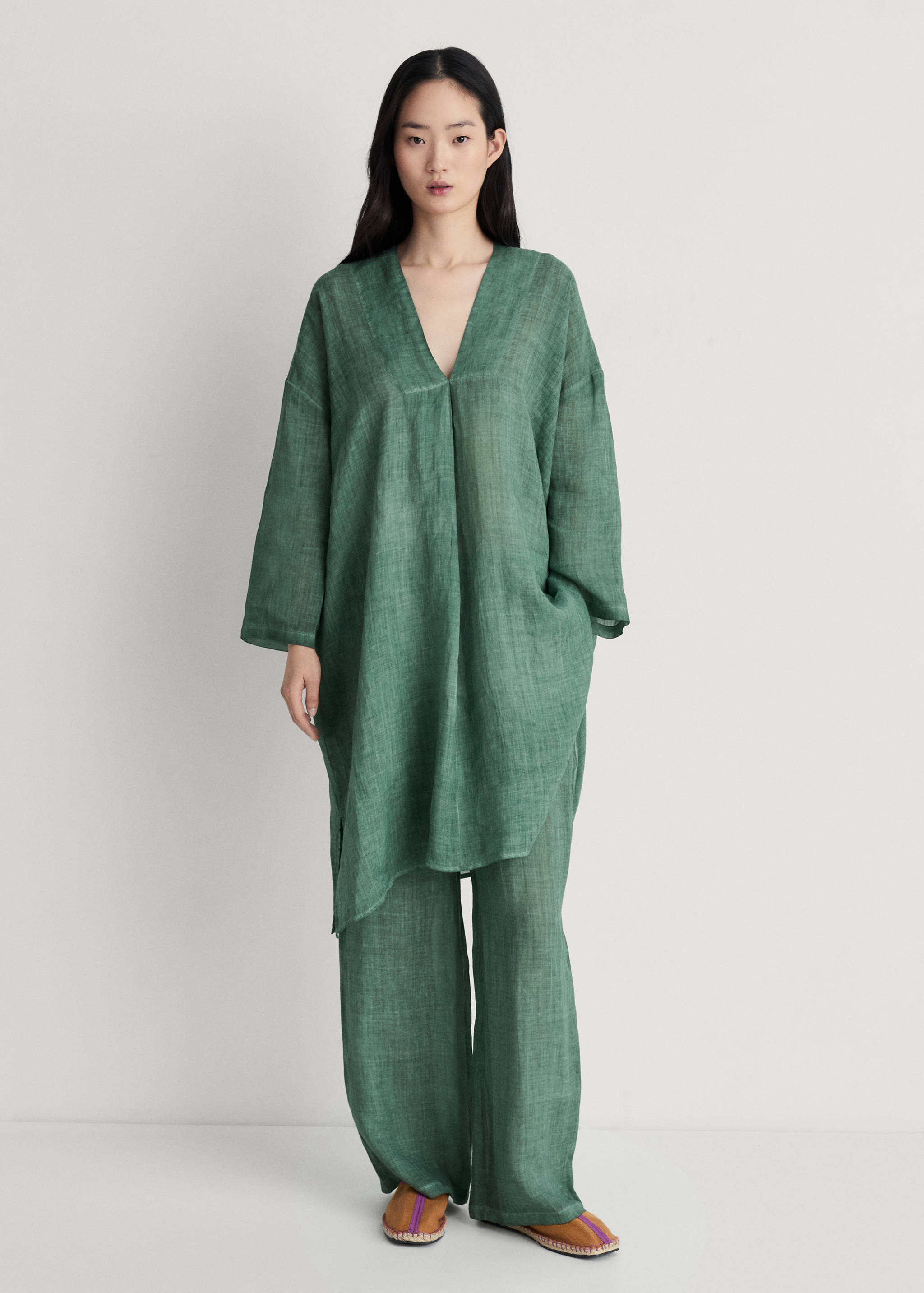 Ramie caftan with overdyed design - General plane