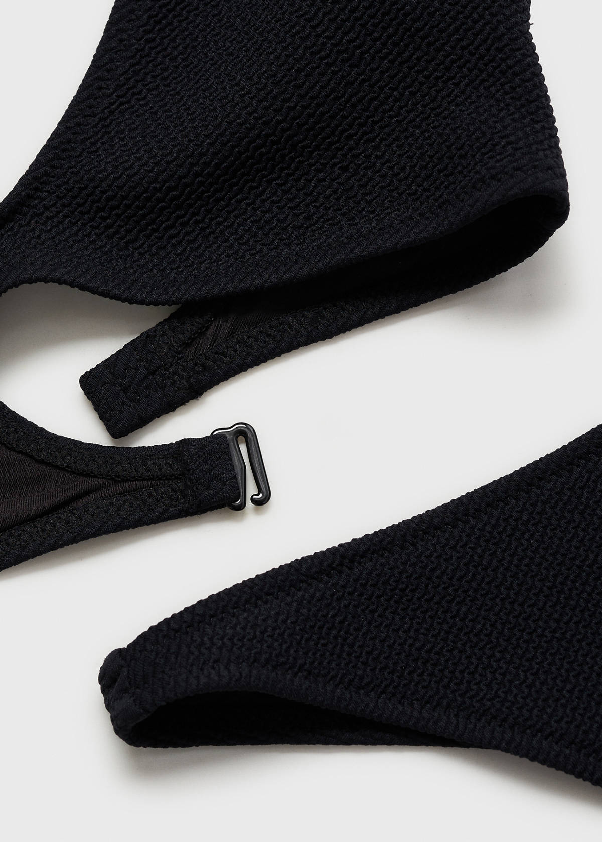 Textured bikini top — Black