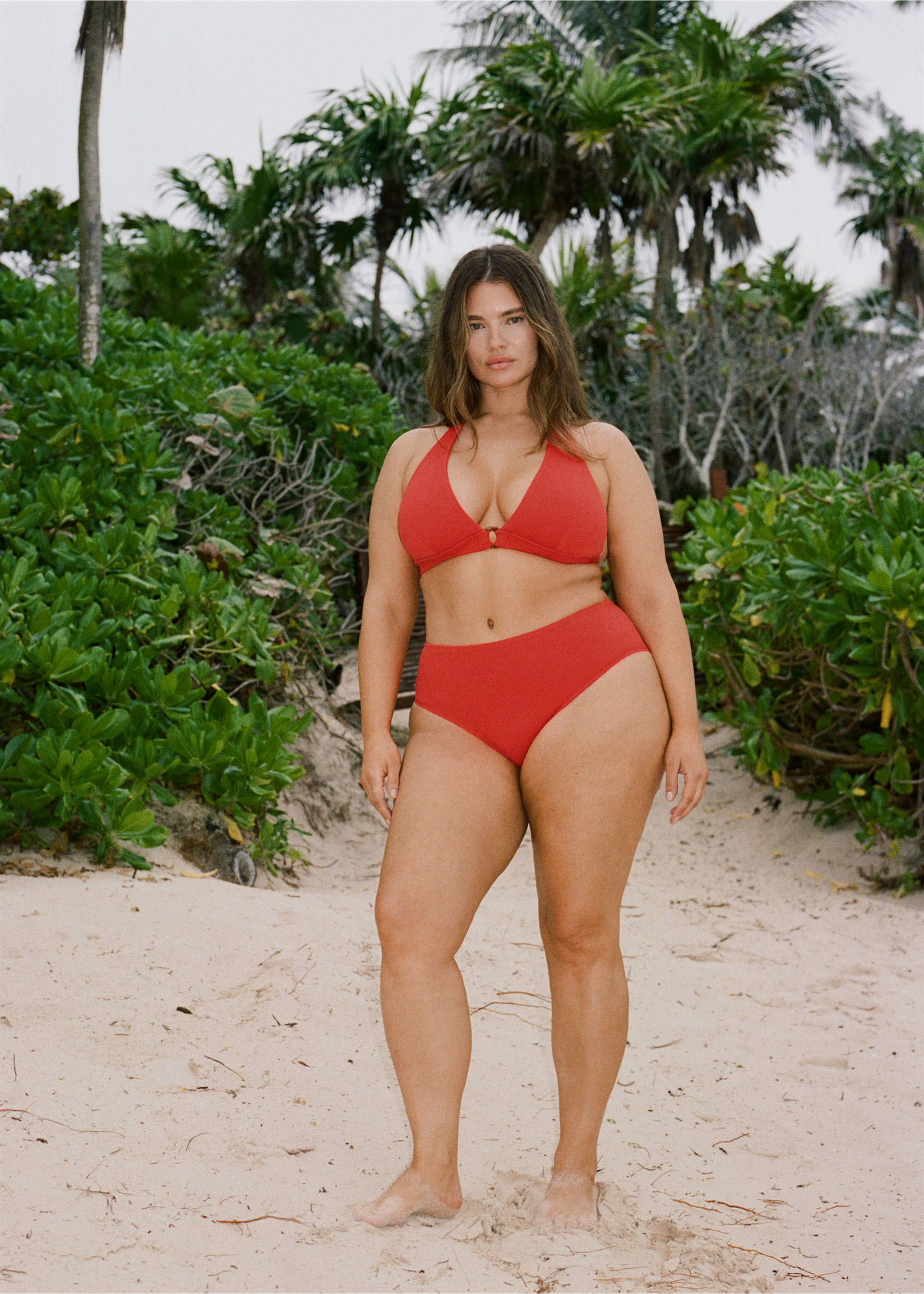 Textured bikini top with decorative ring - Details of the article 3, Red. Ref: 87085959-00.