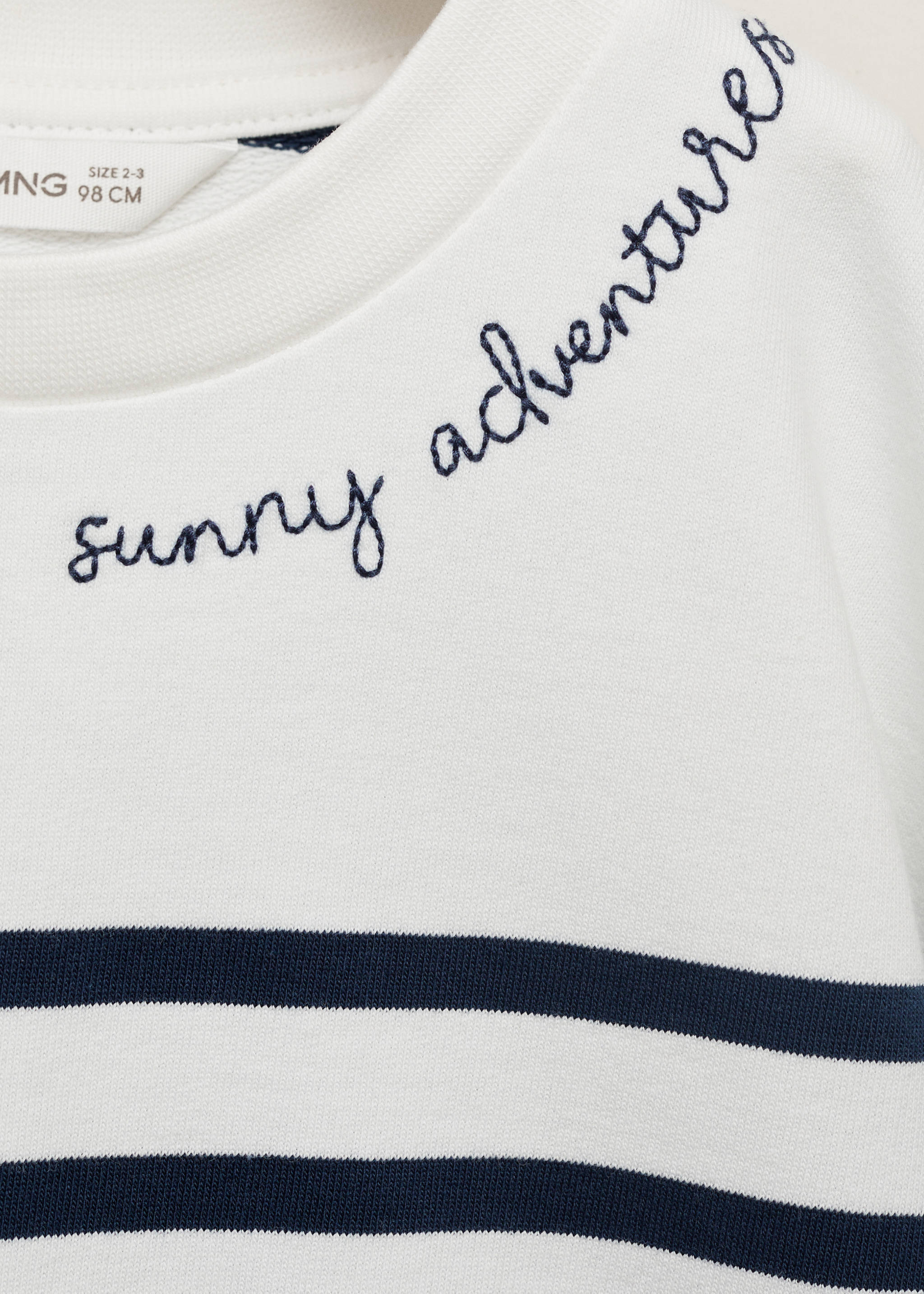 Полосатый свитшот с надписью - Деталь изделия 8