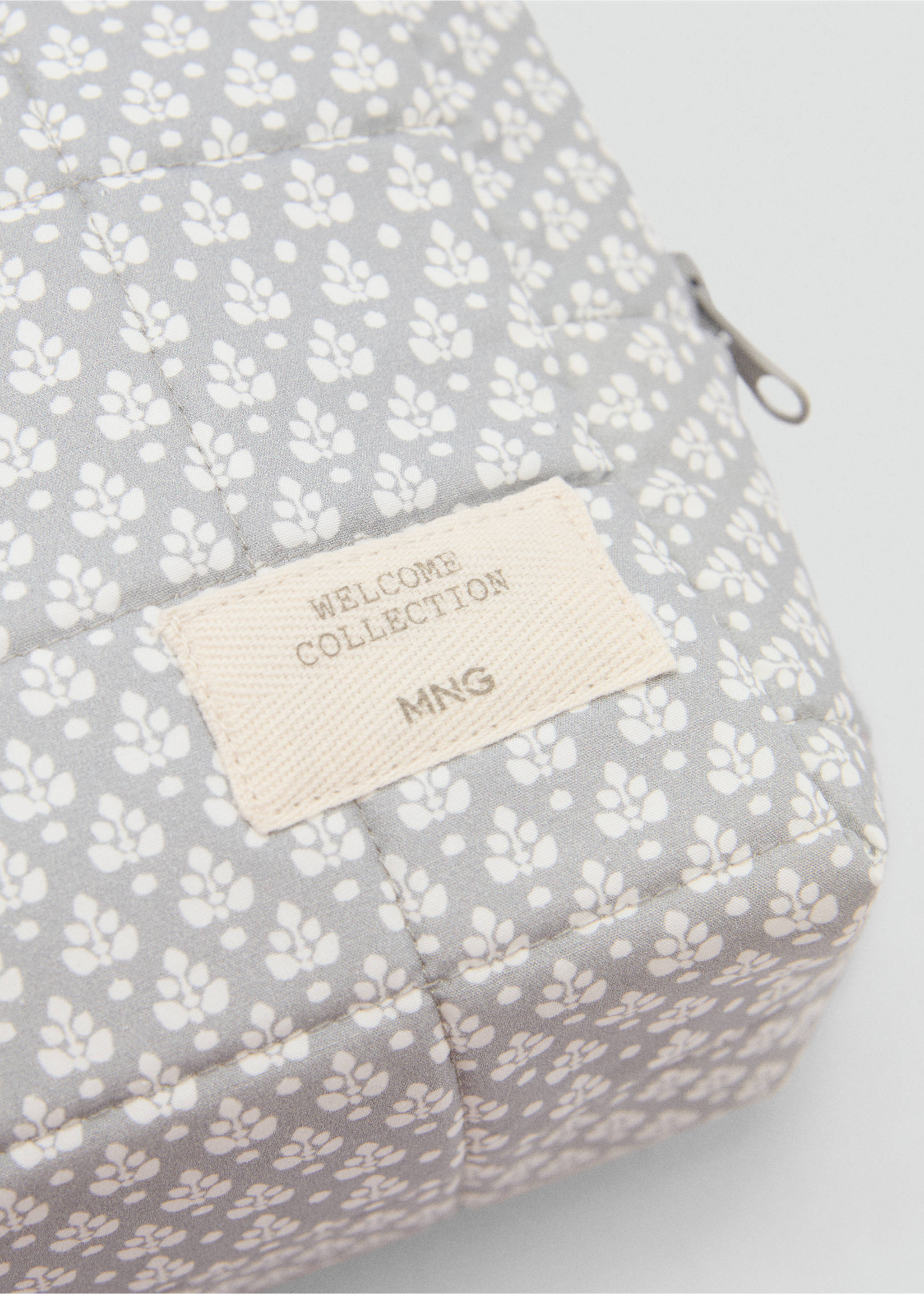 Neceser algodón estampado - Detalle del artículo 2, Gris. Ref: 87085982-00.