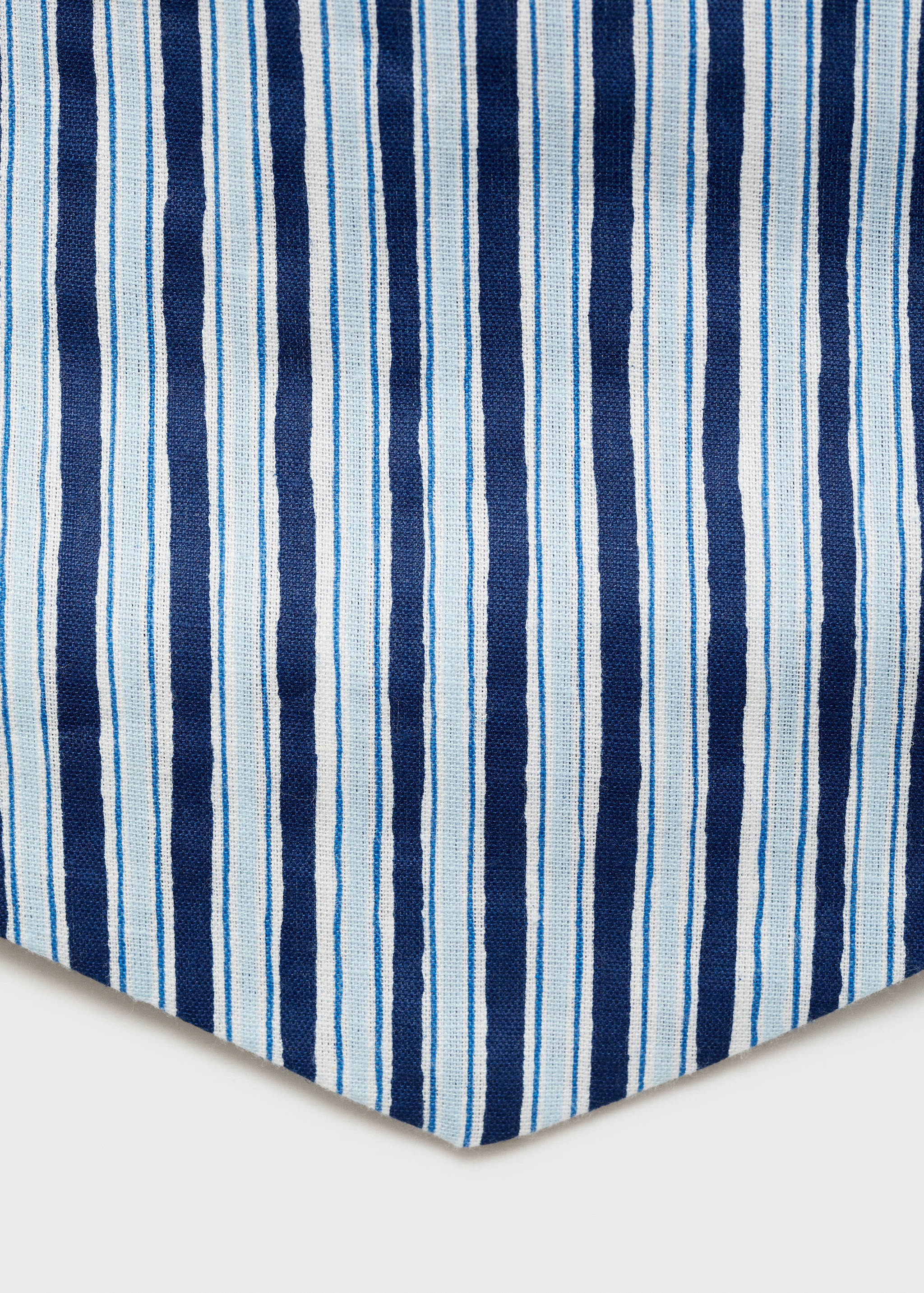 بلوزة باندانا بياقة على شكل V - تفاصيل المنتج 8