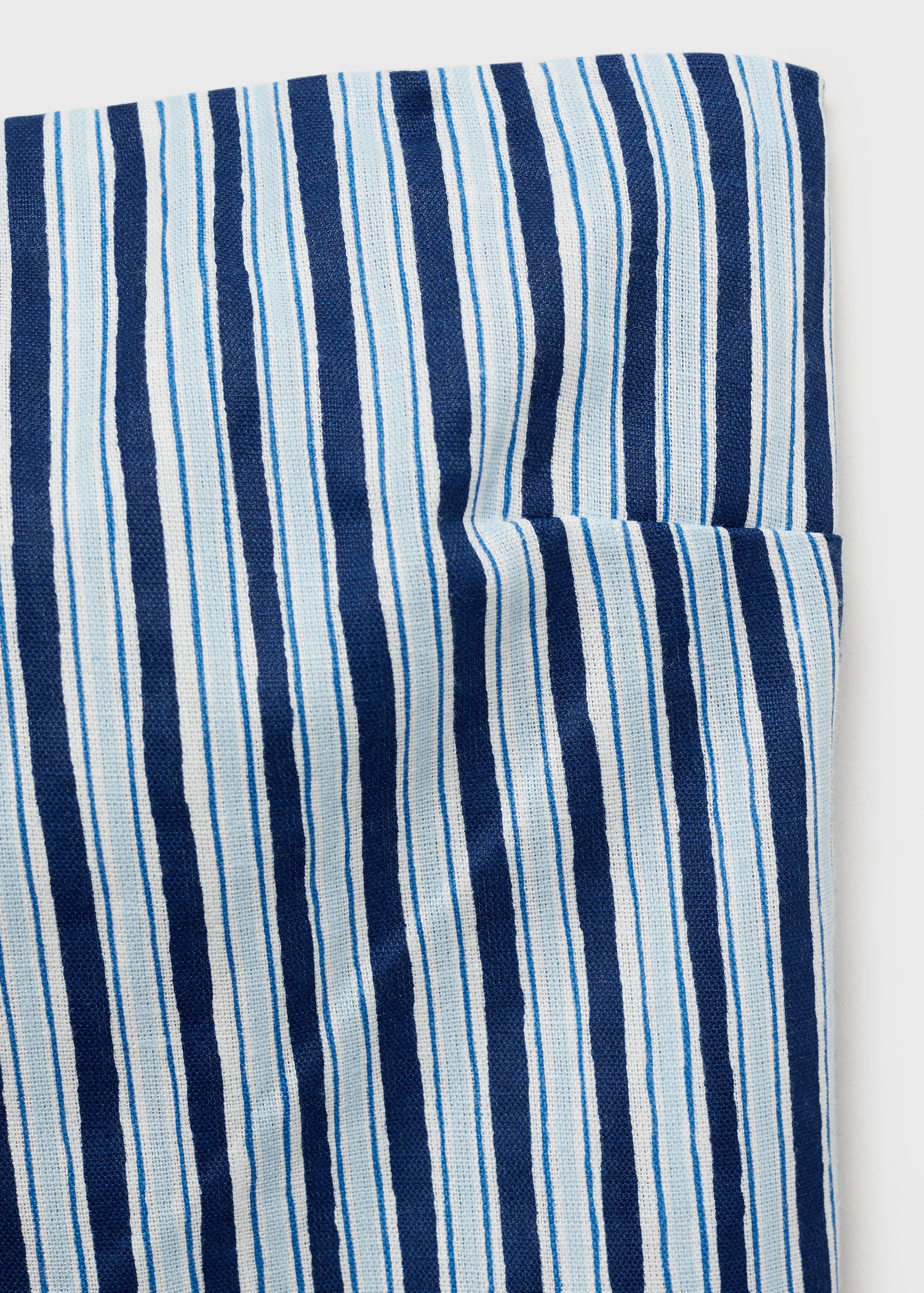 بلوزة باندانا بياقة على شكل V - تفاصيل المنتج 0