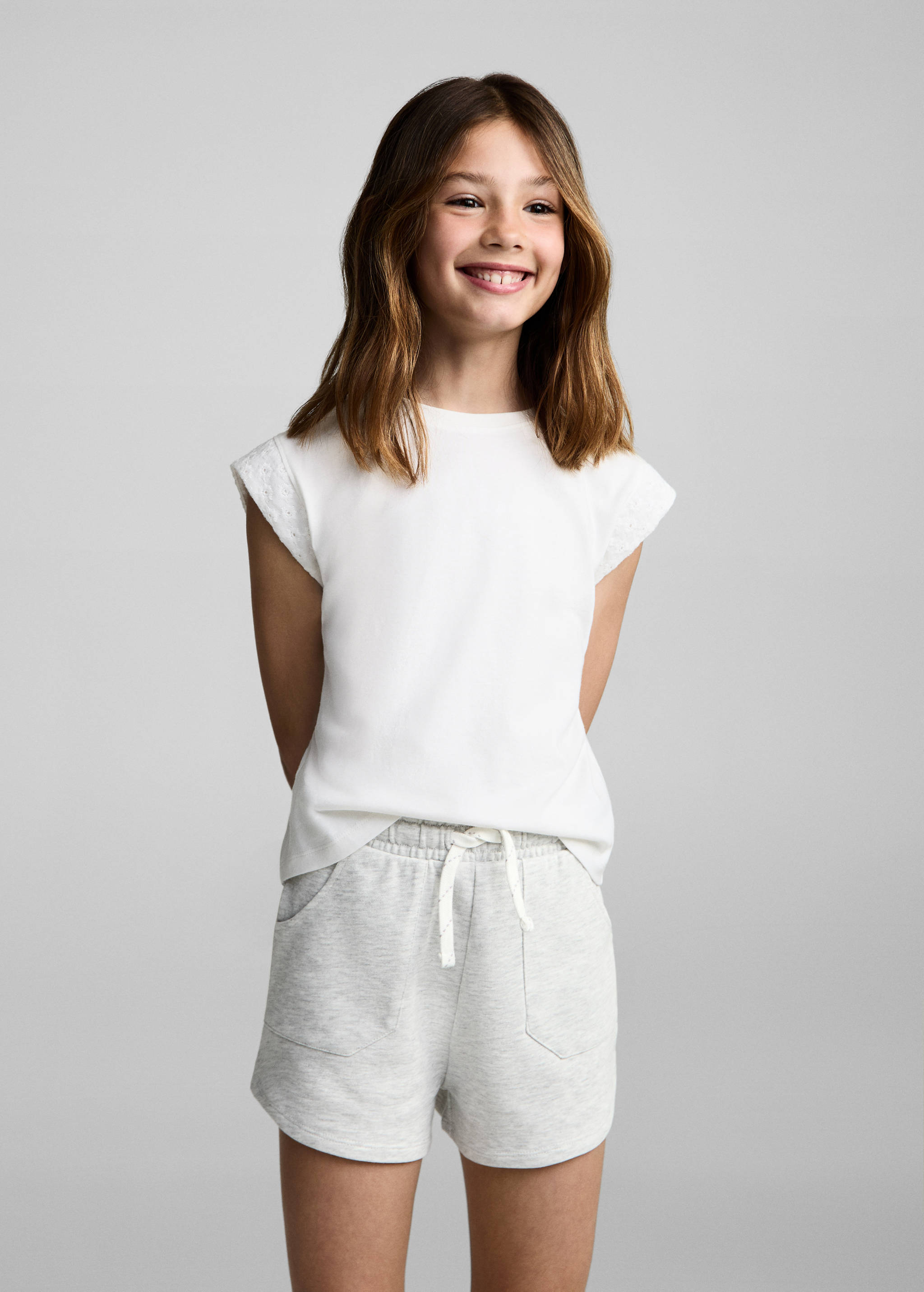 Cotton shorts with elastic waist - Medium plane
