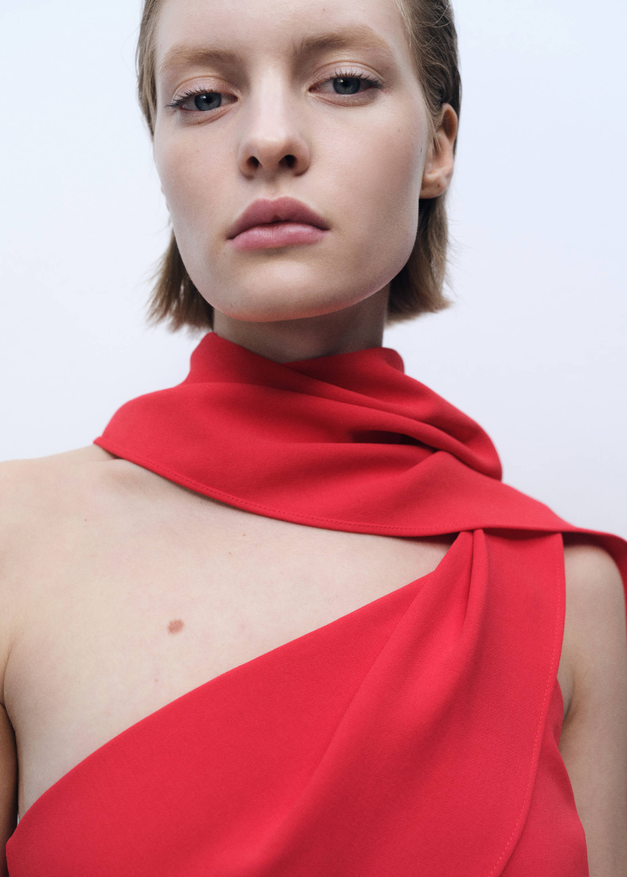 Robe asymétrique col nœud - Détail de l'article 1