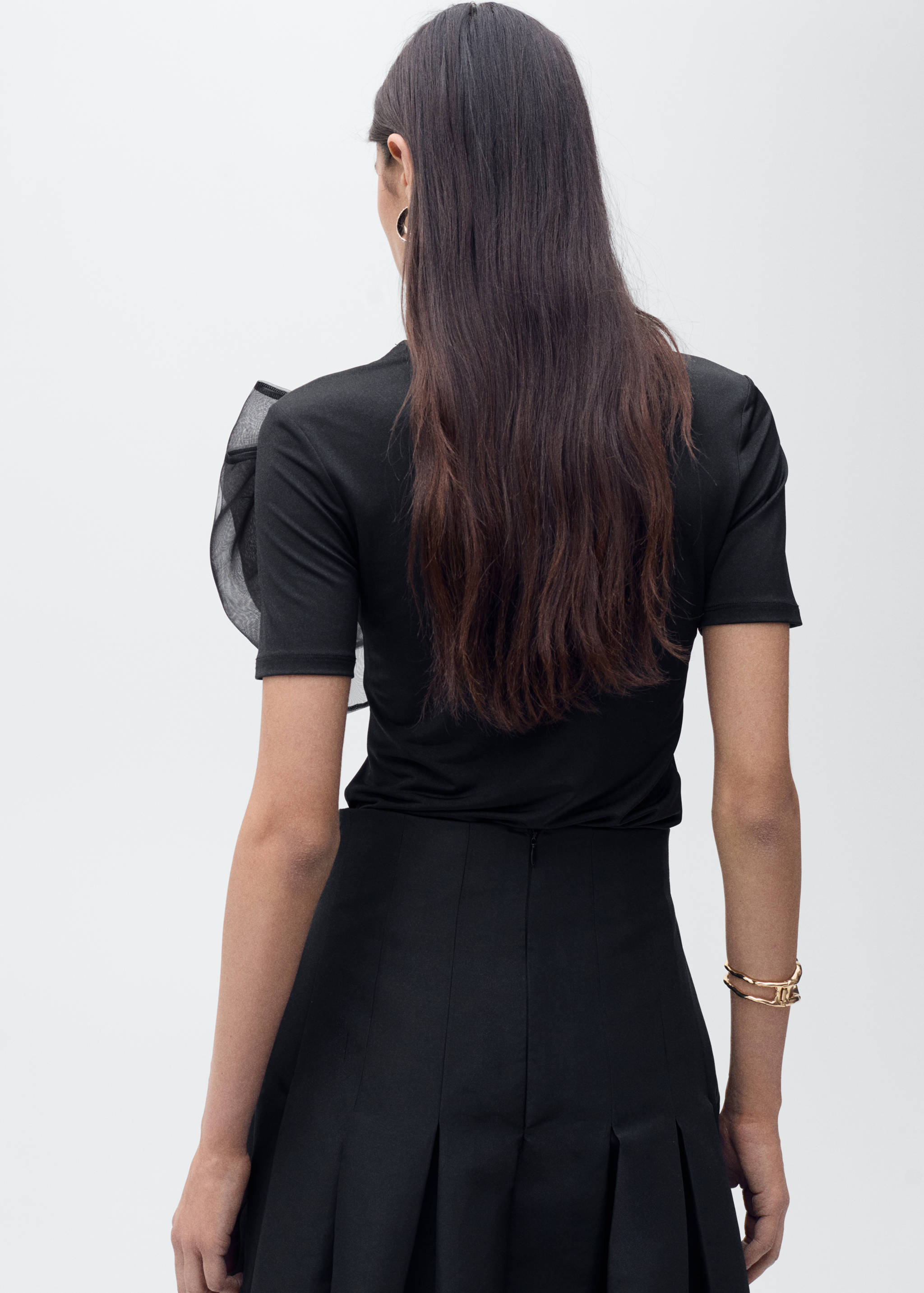 Short-sleeved t-shirt with maxi-bow decoration - Reverse of the article