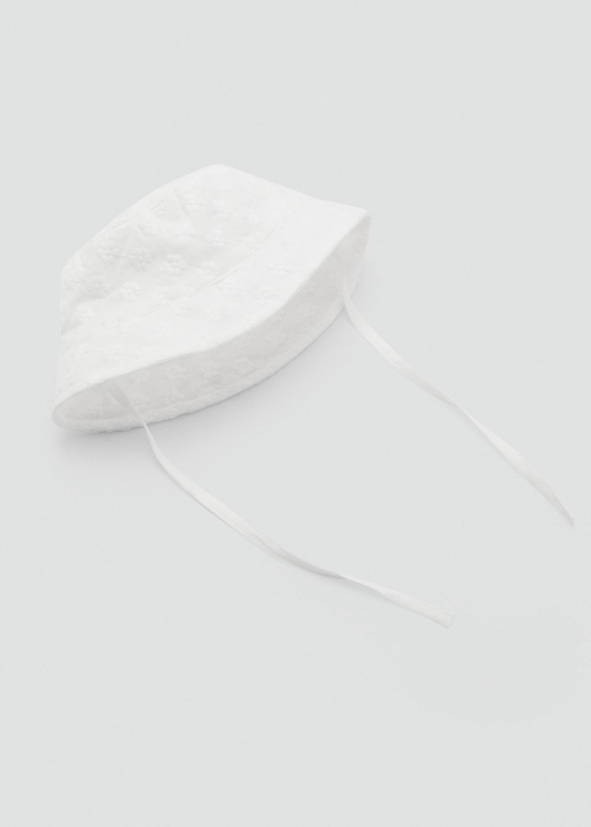 Embroidered bucket hat - Details of the article 1