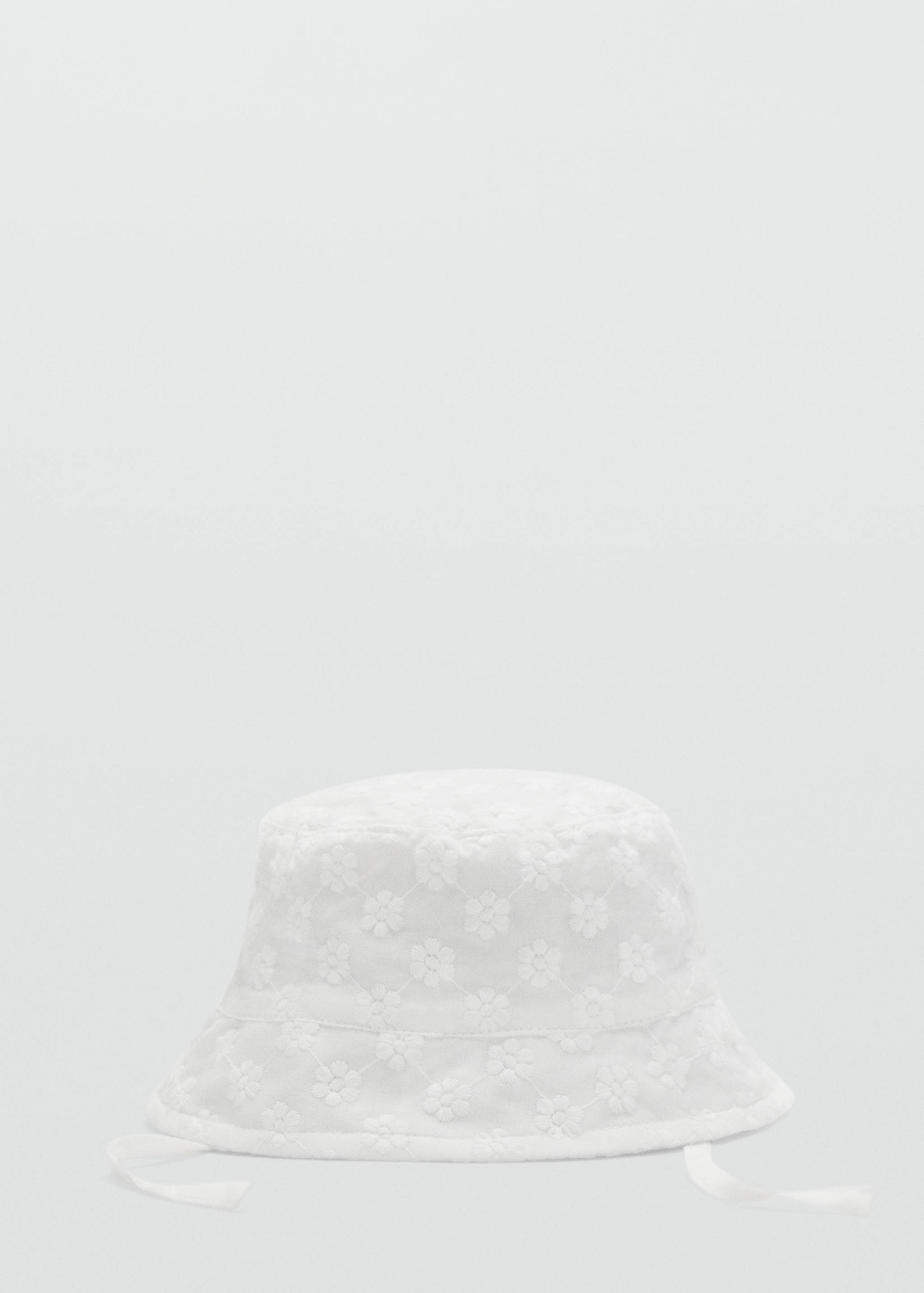 Embroidered bucket hat - Article without model