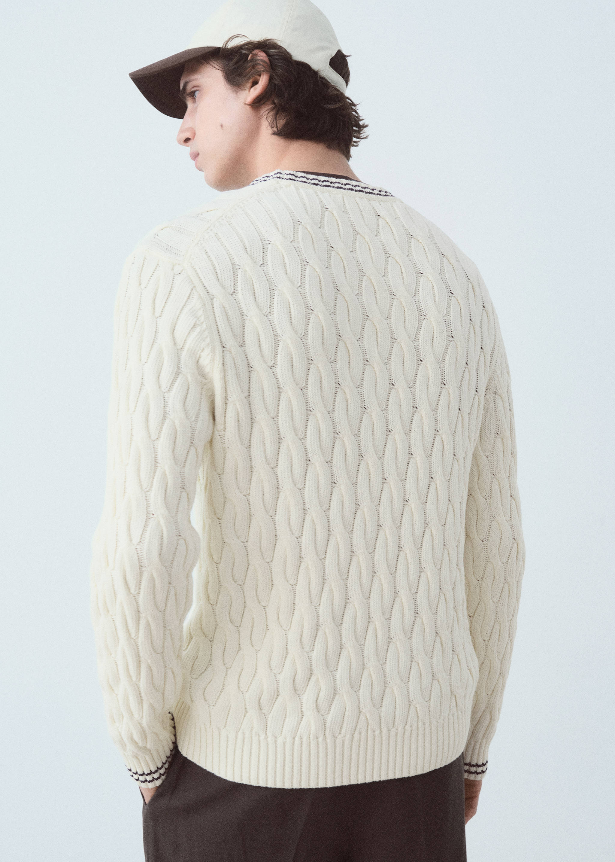 Cable-knit cotton sweater - Reverse of the article