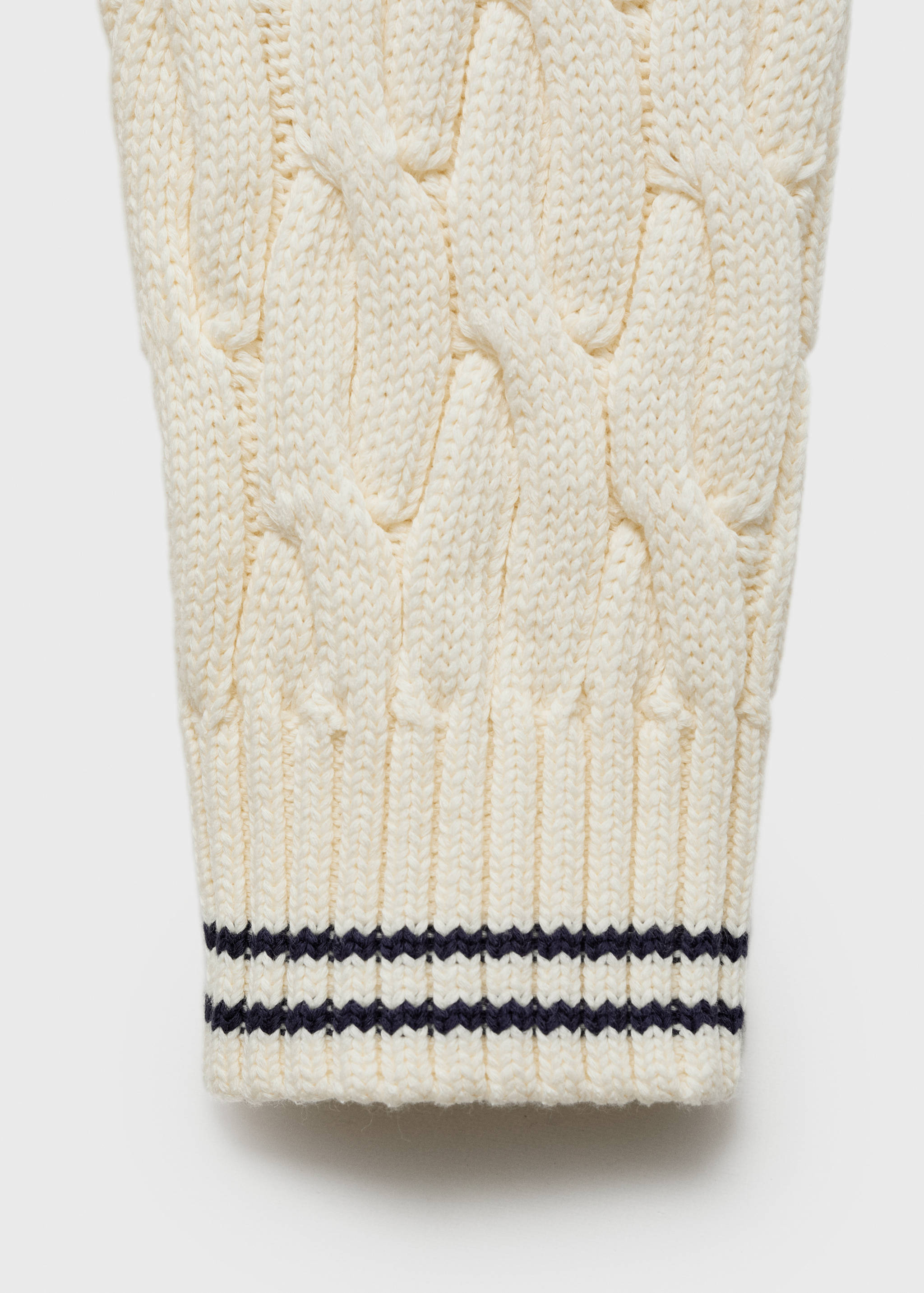 Cable-knit cotton sweater - Details of the article 0