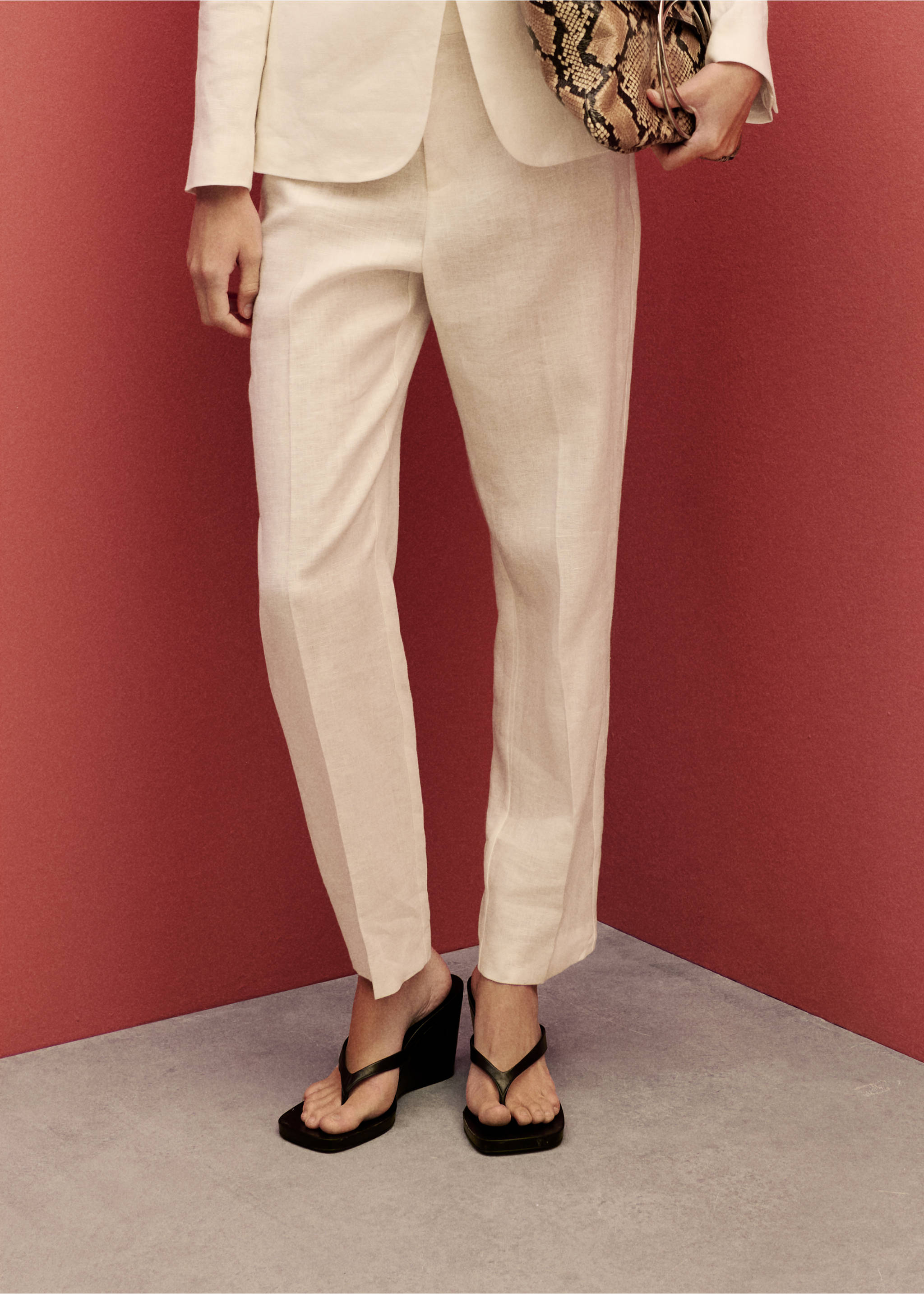 Linen suit trousers - Medium plane, Off White. Ref: 87087162-00.