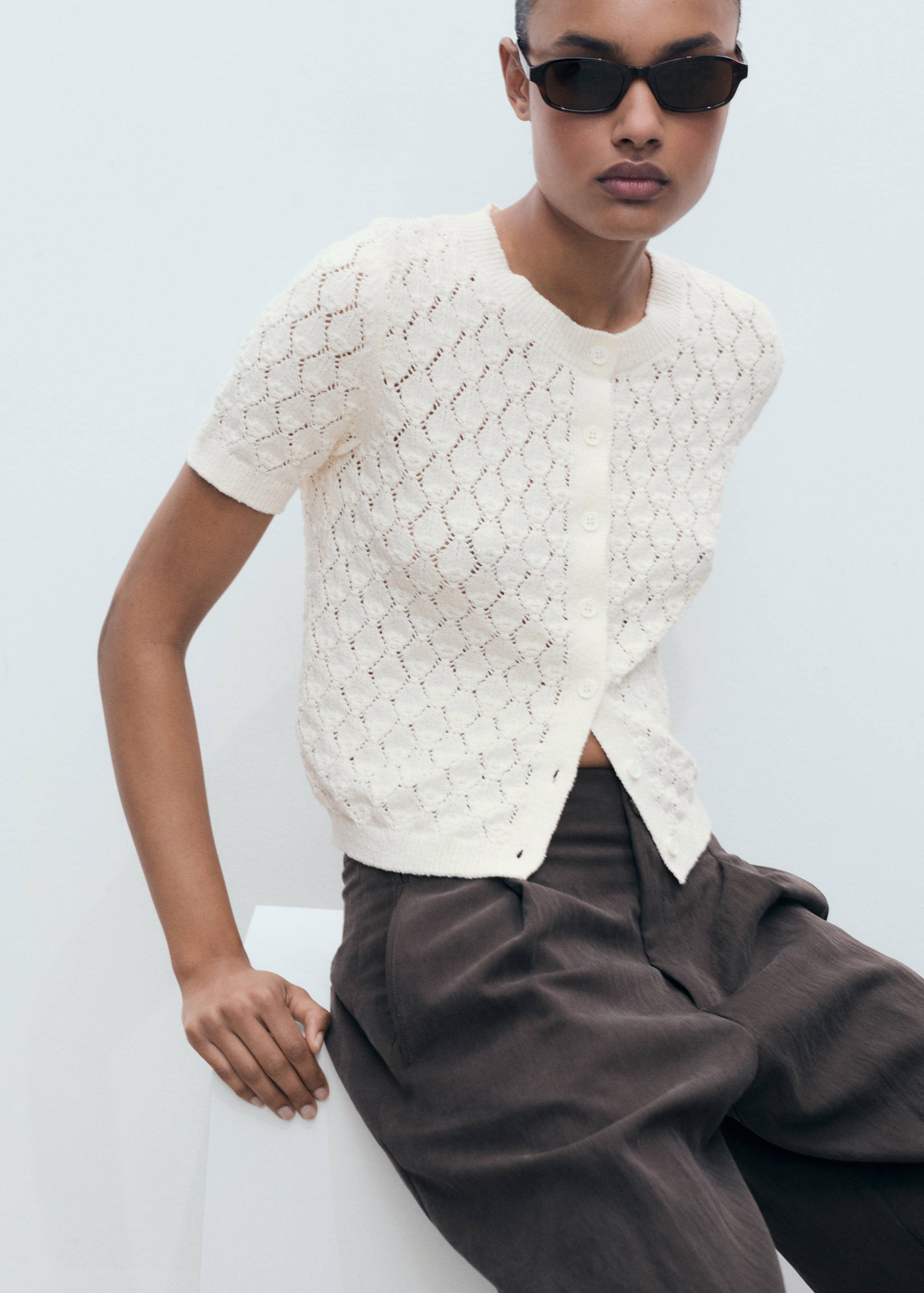 Short-sleeved openwork knitted cardigan - Details of the article 2