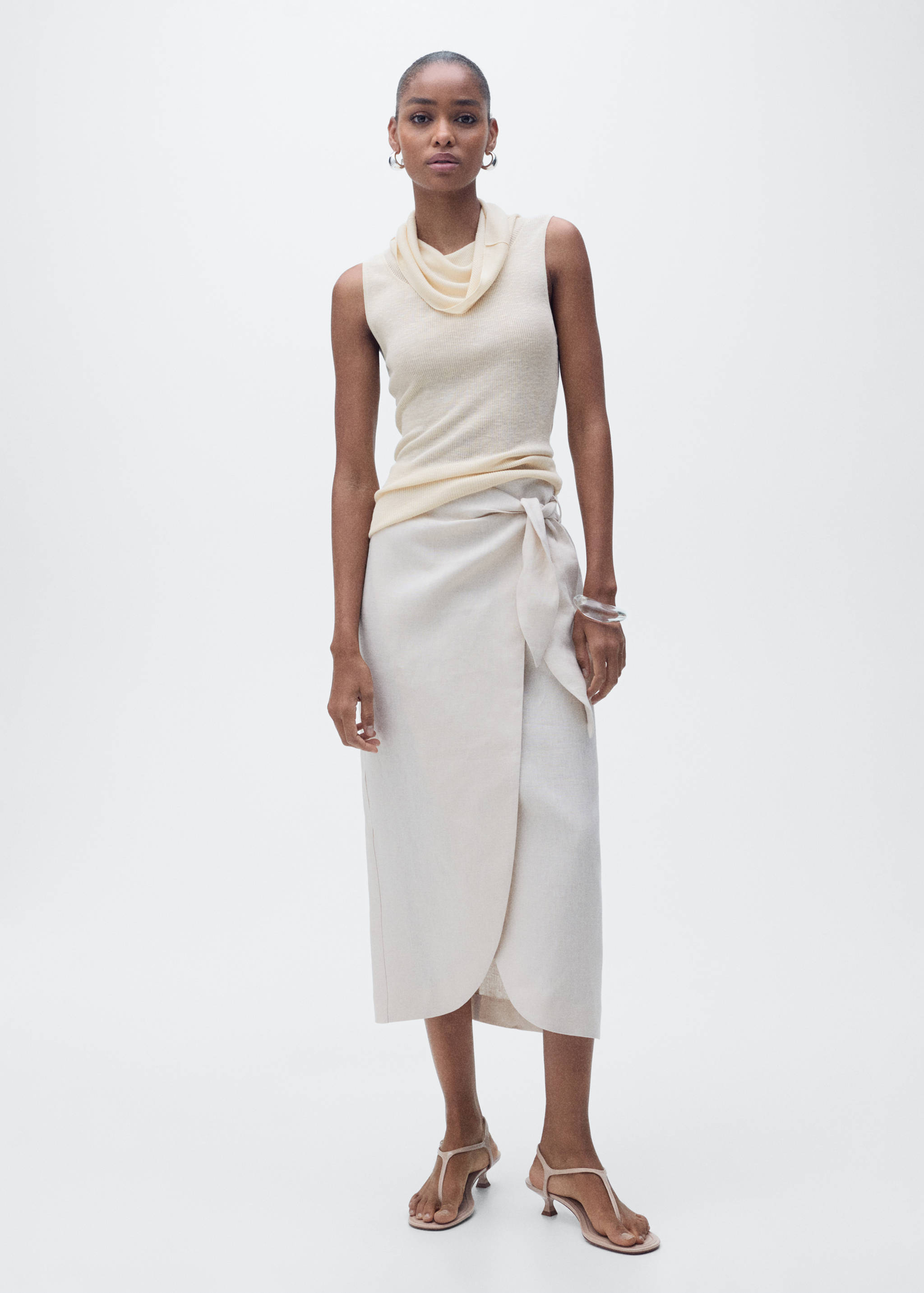 Knitted top with draped neck - General plane