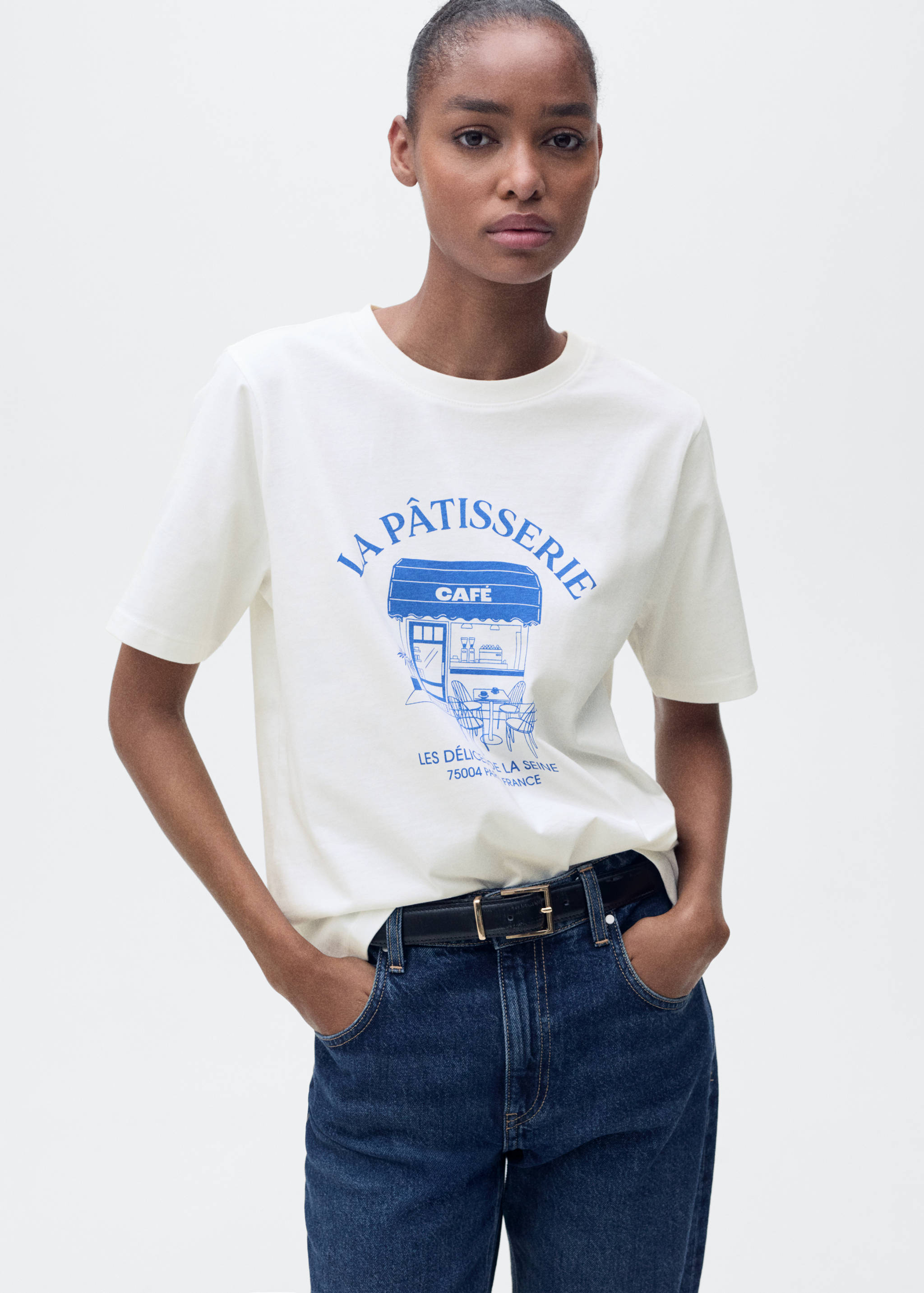 Kortärmad tryckt t-shirt - Bild av mittparti