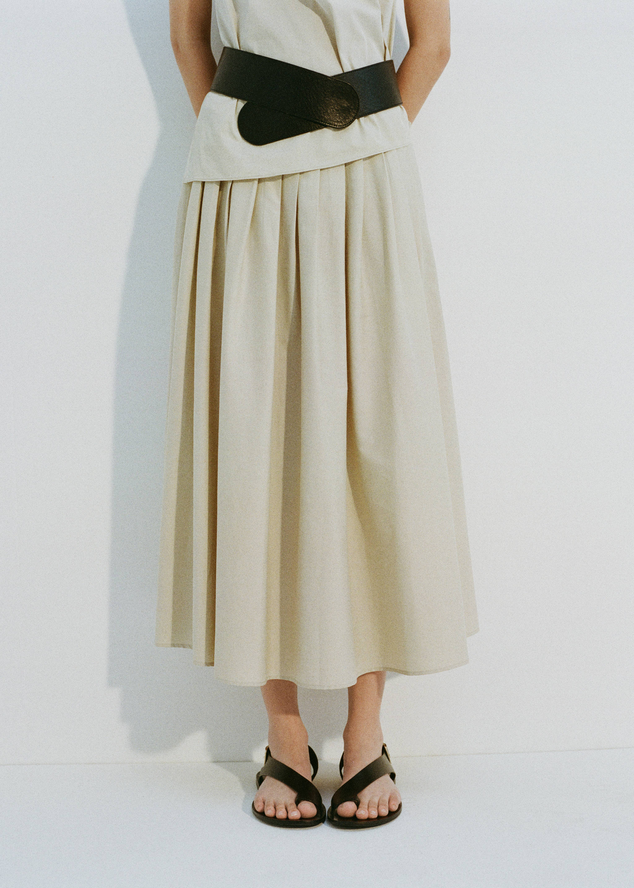 Zvonolika suknja s detaljem ušitka - Detalji artikla 7