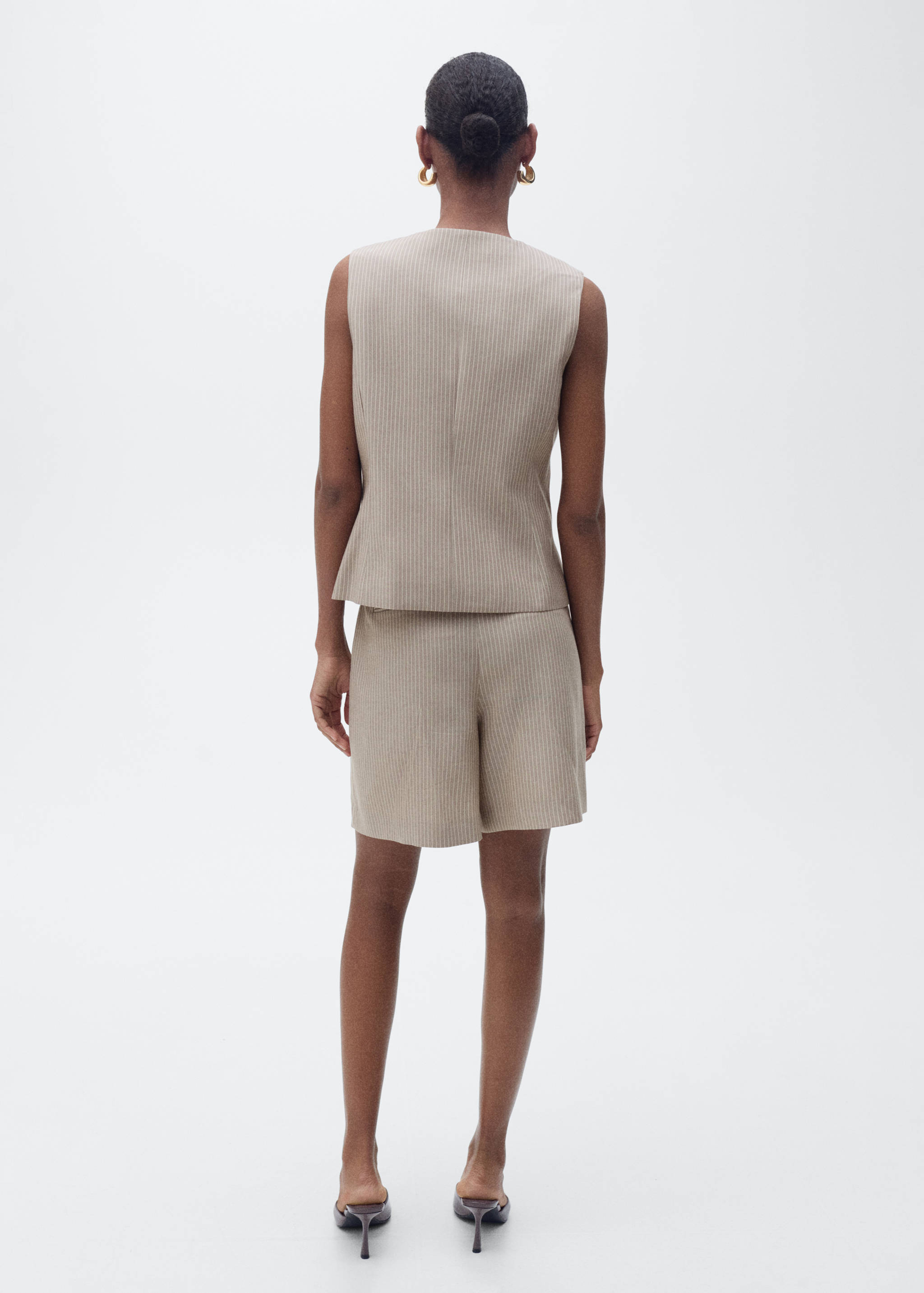 Костюмные бермуды в полоску - Обратная сторона изделия