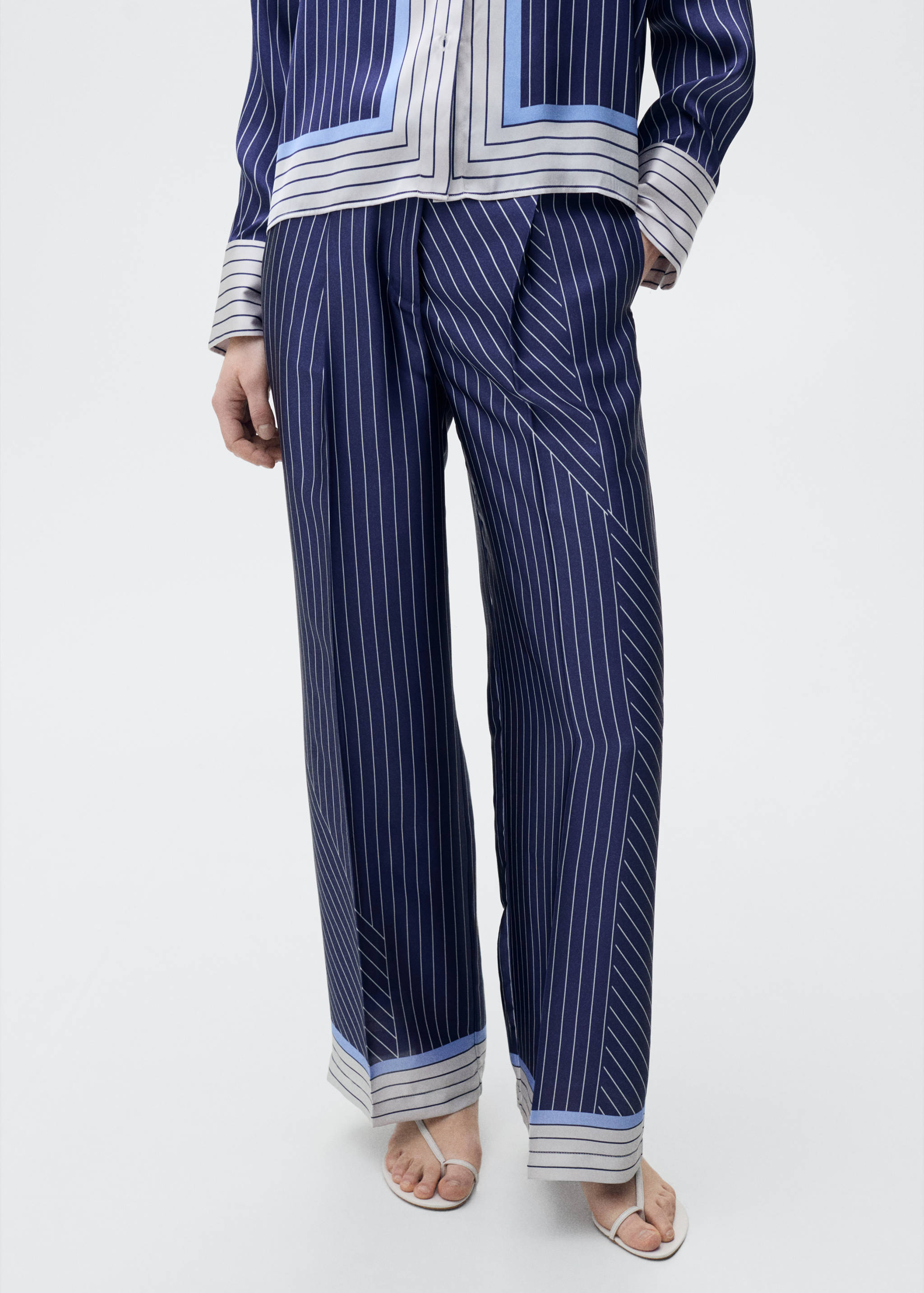 Satin pants with combined stripes - Medium plane