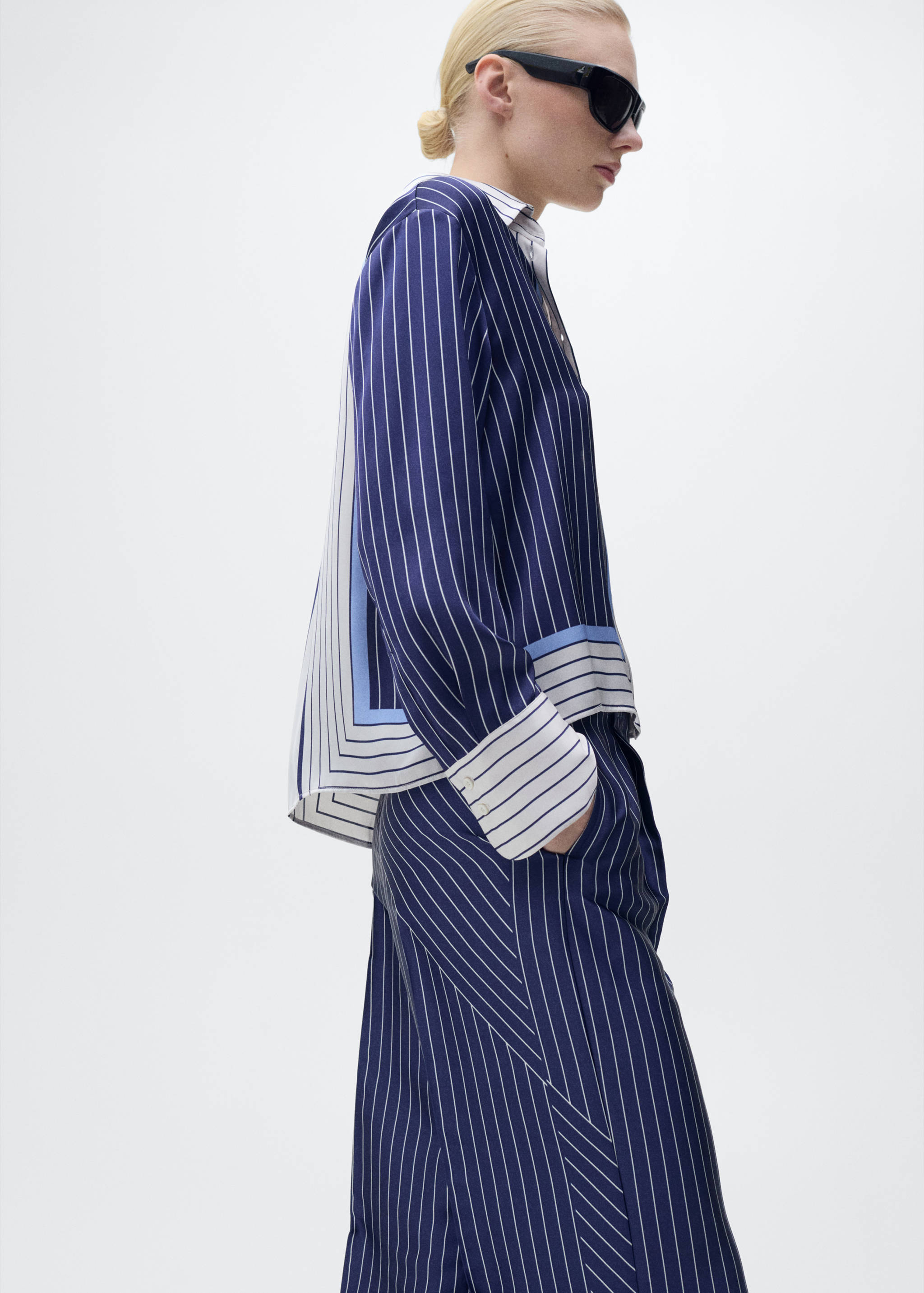 Satin pants with combined stripes - Details of the article 1