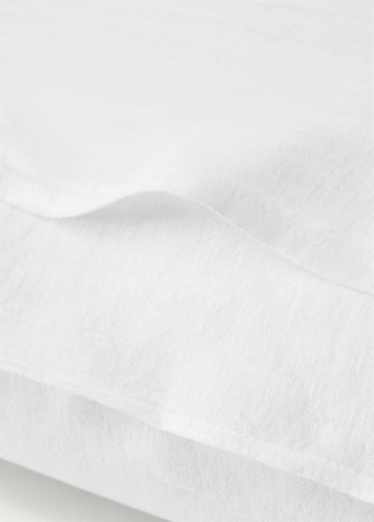 Two washed linen pillowcases 50x75 cm — White