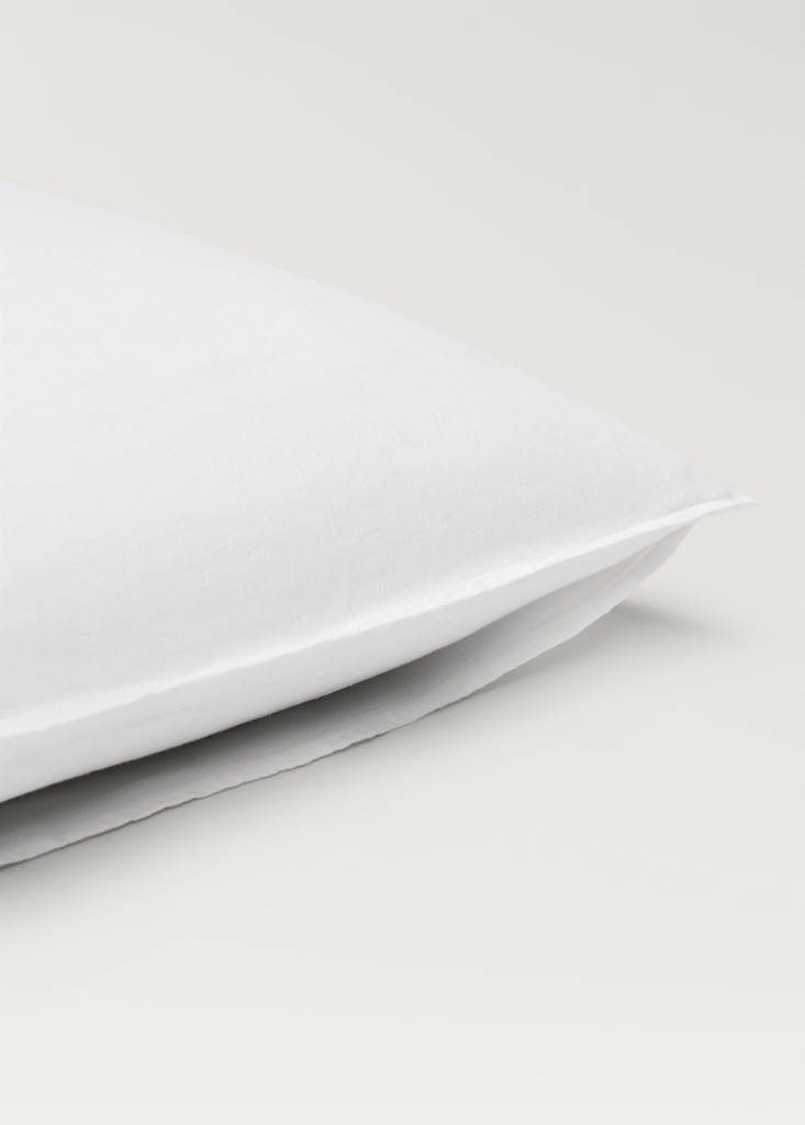 Two washed linen pillowcases 50x75 cm — White