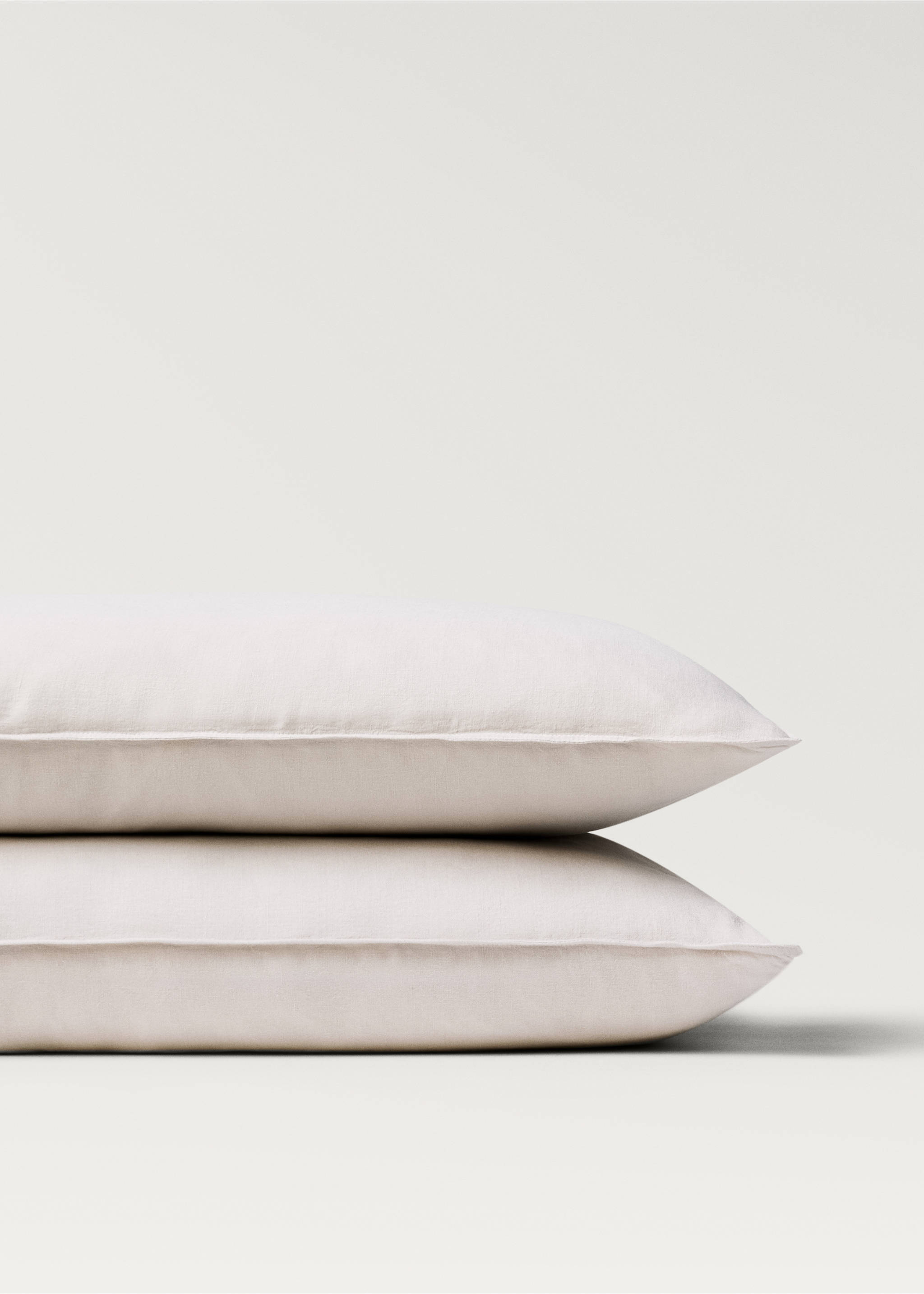 Dos fundas almohadas lino lavado 50x75 cm - Detalle del artículo 1, Beige. Ref: 87087196-00.