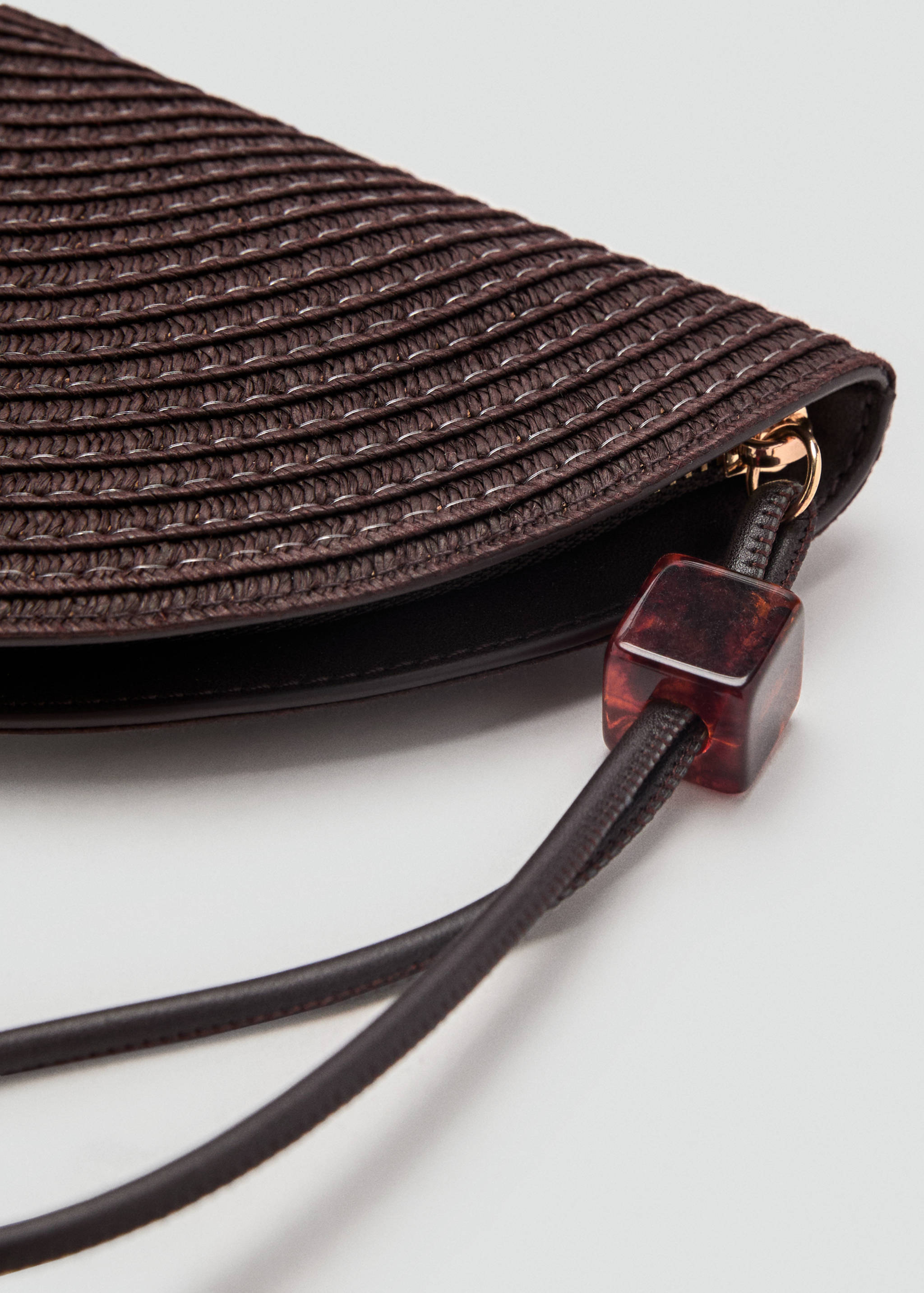 Natural fibre toiletry bag with bead detail - Details of the article 2