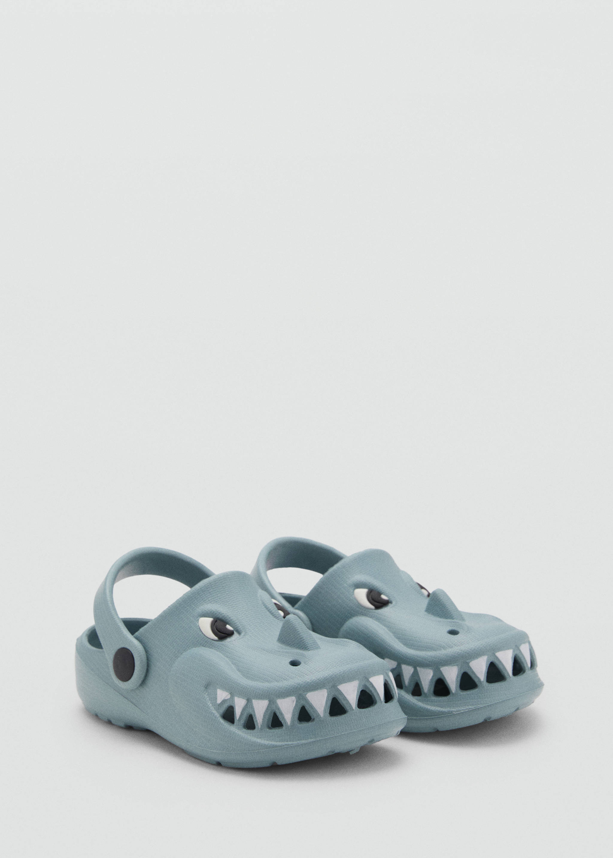 شبشب بتصميم التنين - رؤية وسط