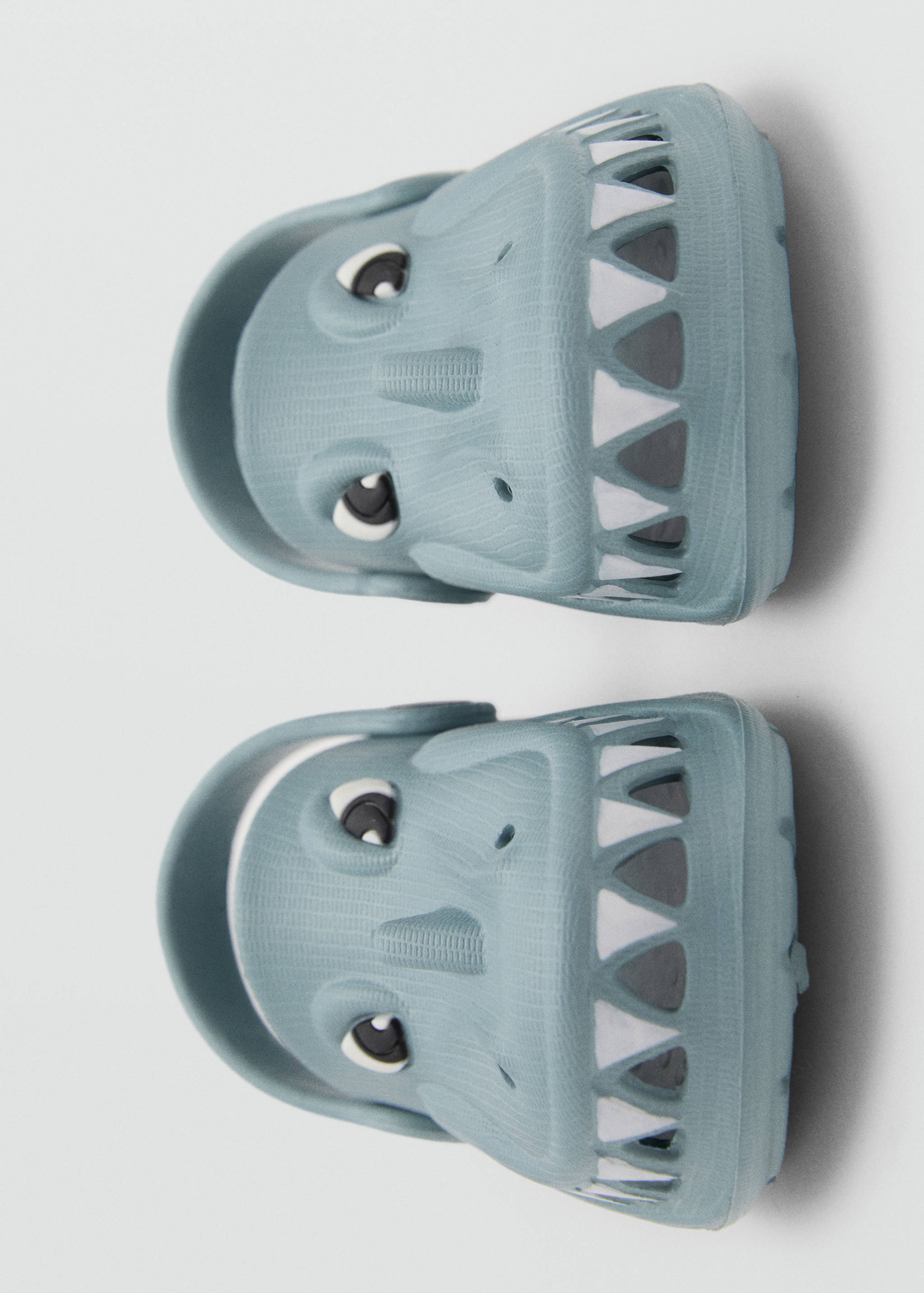 شبشب بتصميم التنين - تفاصيل المنتج 2