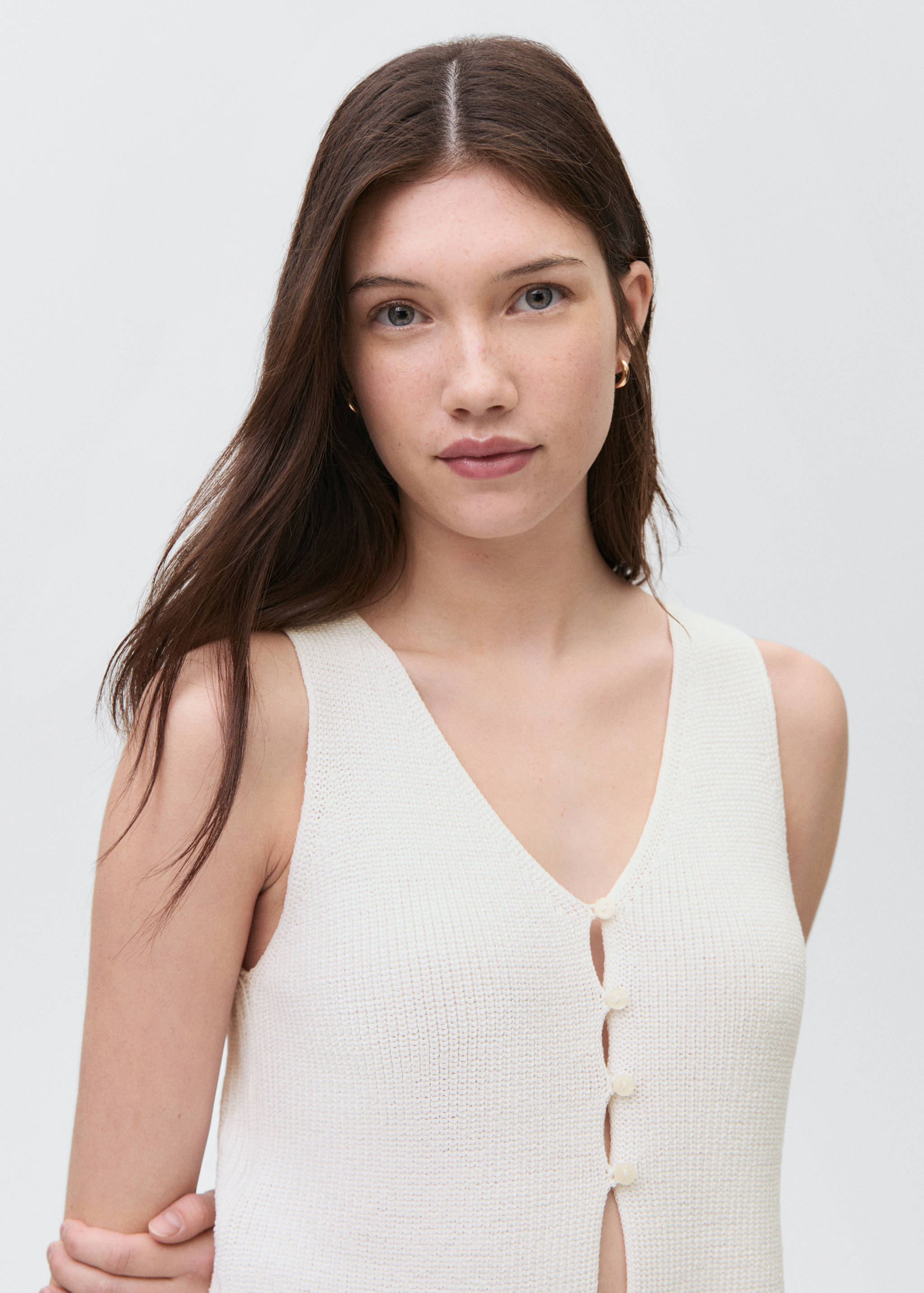 Buttoned knit top - Details of the article 1